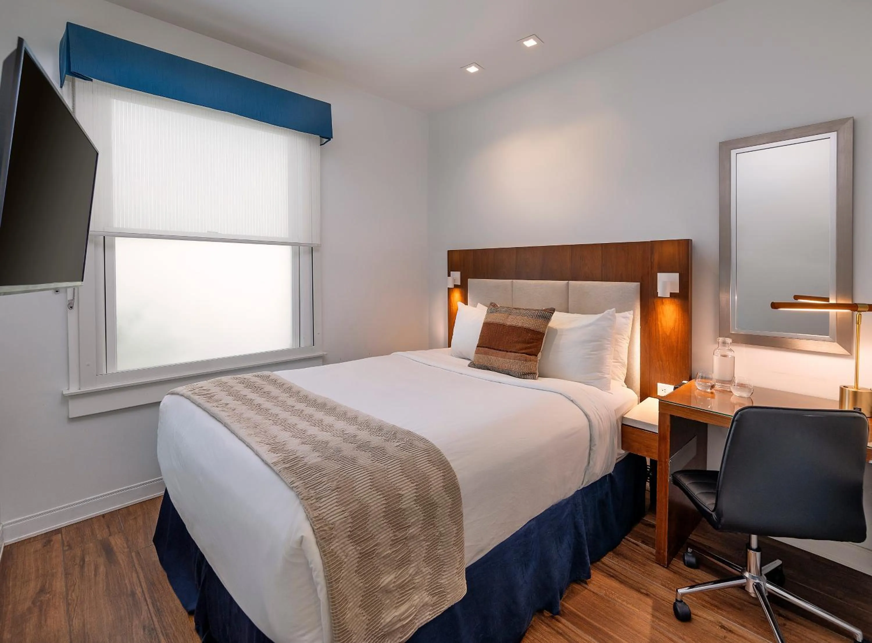 Photo of the whole room, Bed in Riviera Beach House