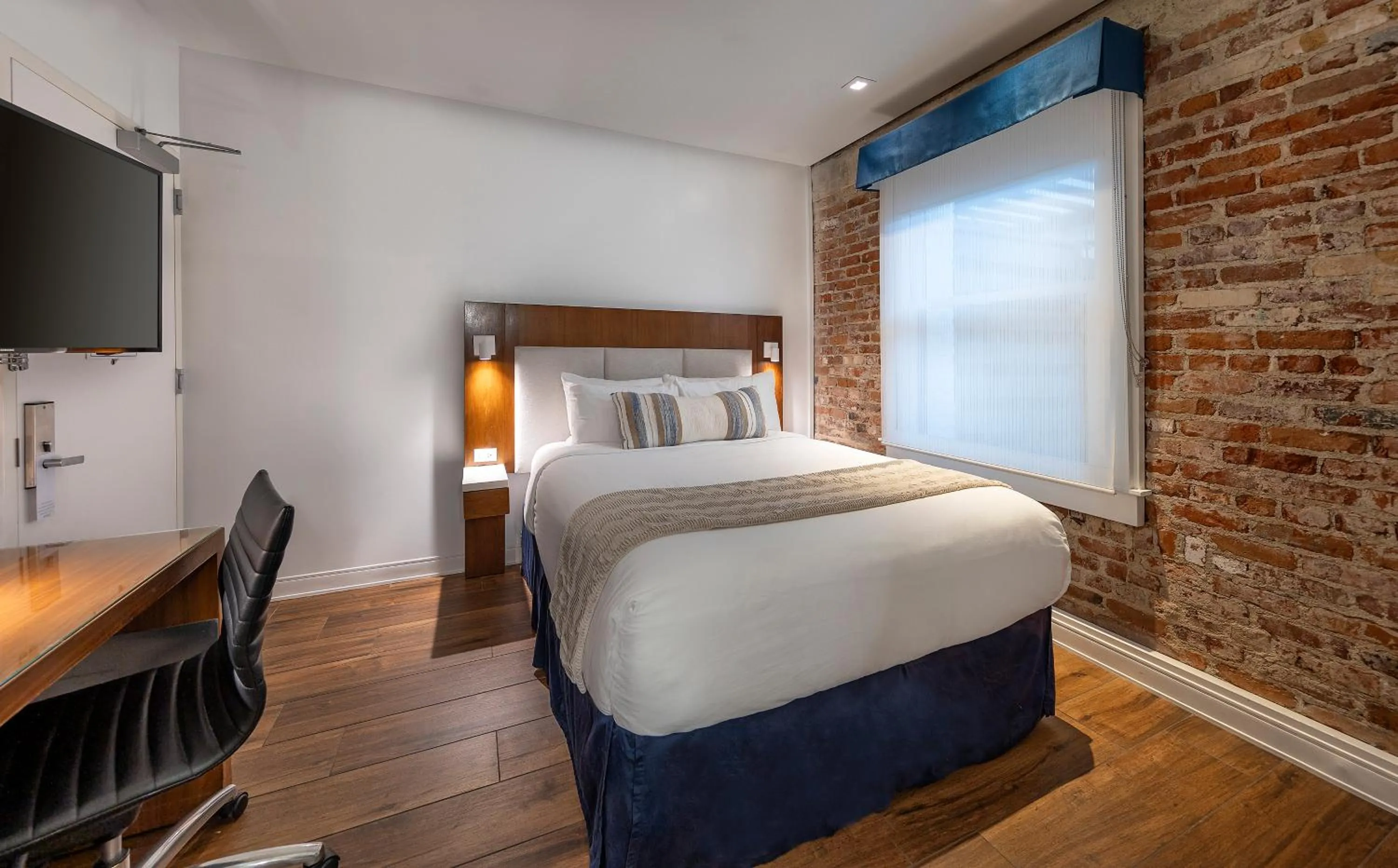 Photo of the whole room, Bed in Riviera Beach House