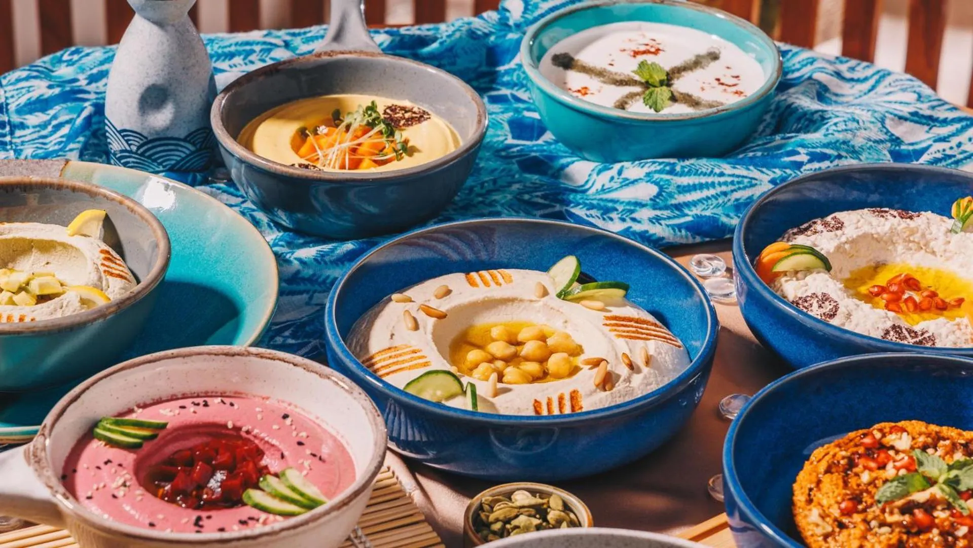 Restaurant/places to eat in JA Ocean View Hotel, Jumeirah Beach Dubai