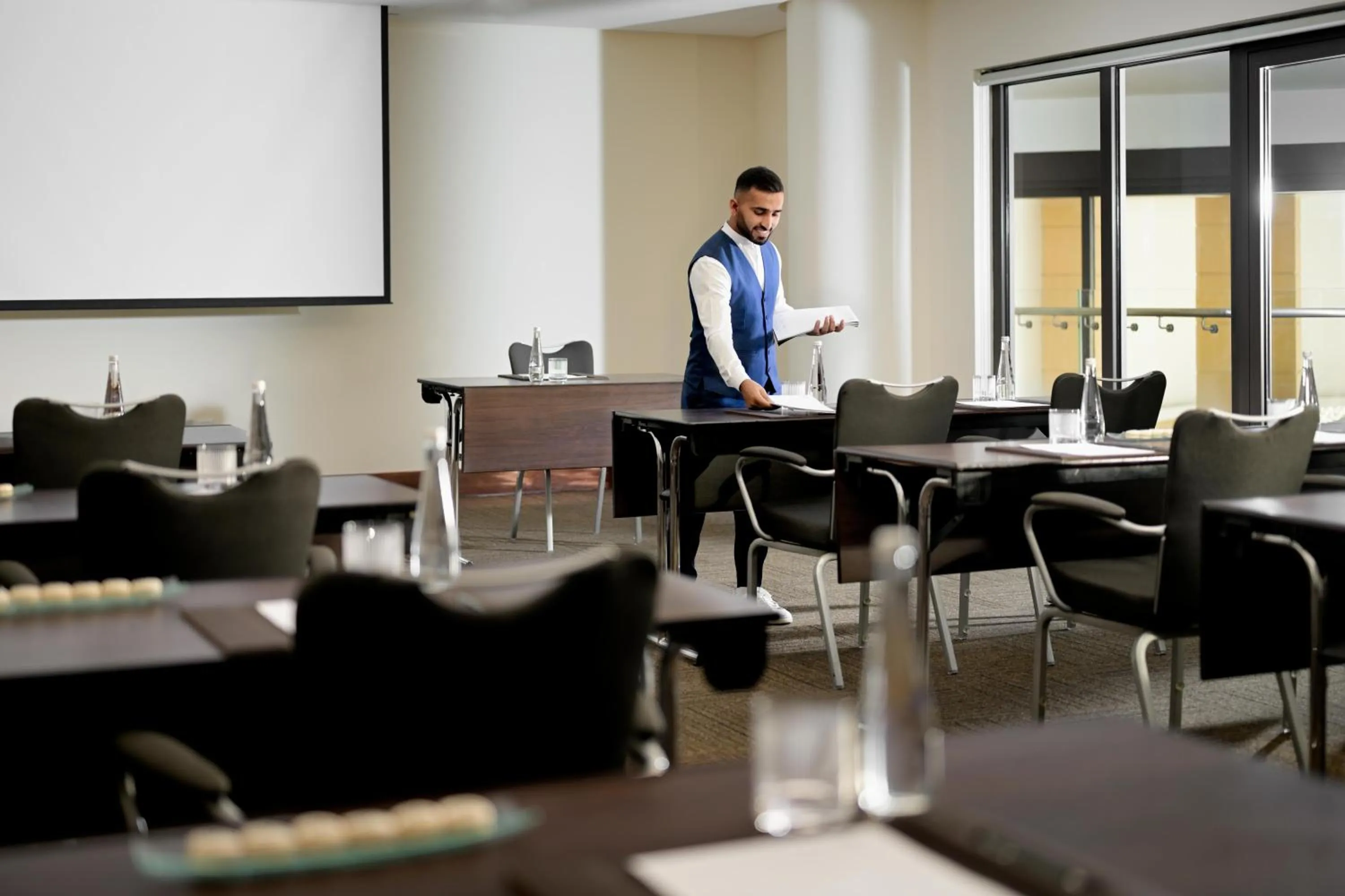 Meeting/conference room in JA Ocean View Hotel, Jumeirah Beach Dubai