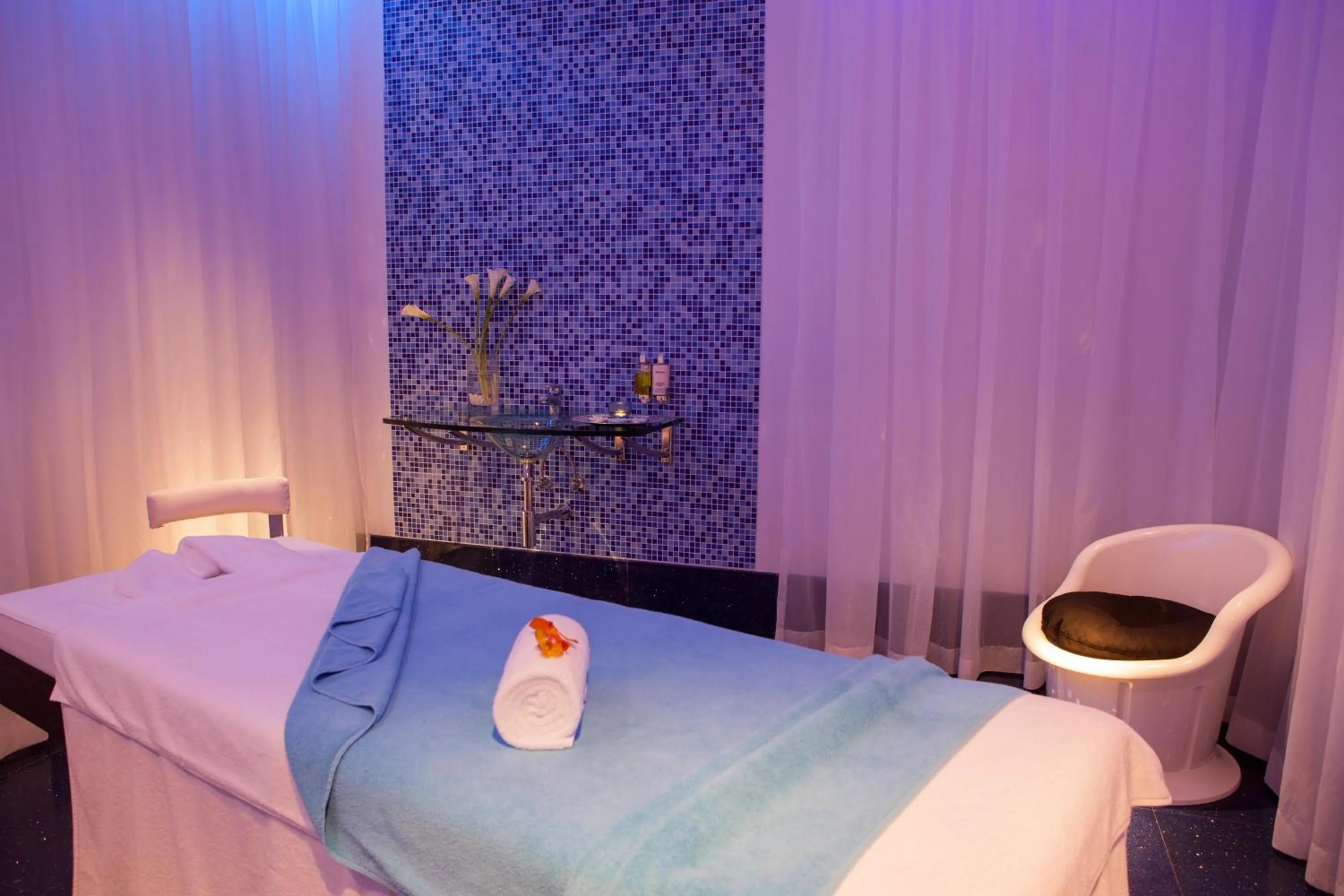 Spa and wellness centre/facilities in JA Ocean View Hotel, Jumeirah Beach Dubai