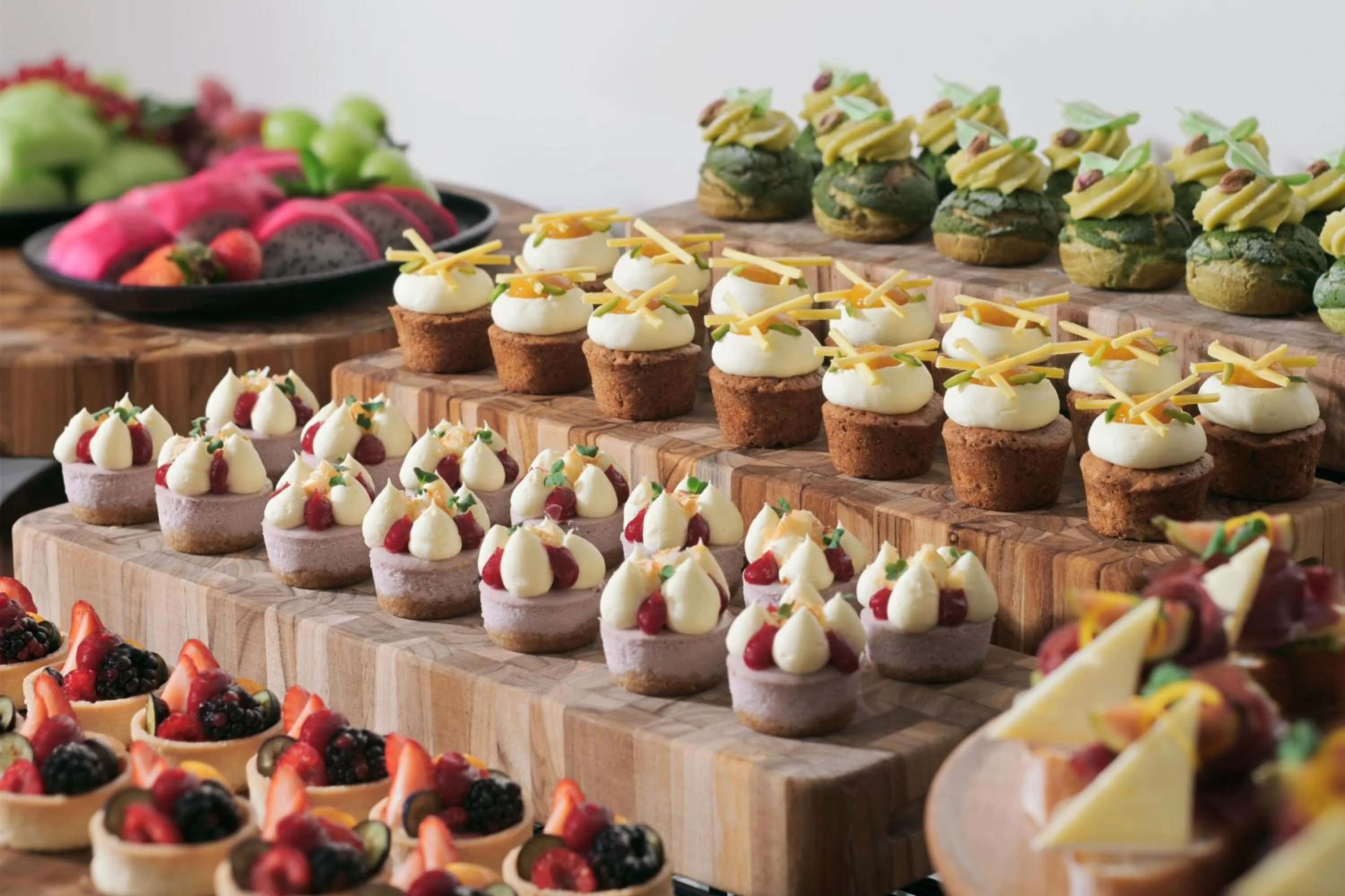 Restaurant/places to eat in JA Ocean View Hotel, Jumeirah Beach Dubai