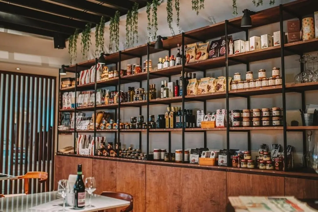 Restaurant/places to eat in JA Ocean View Hotel, Jumeirah Beach Dubai