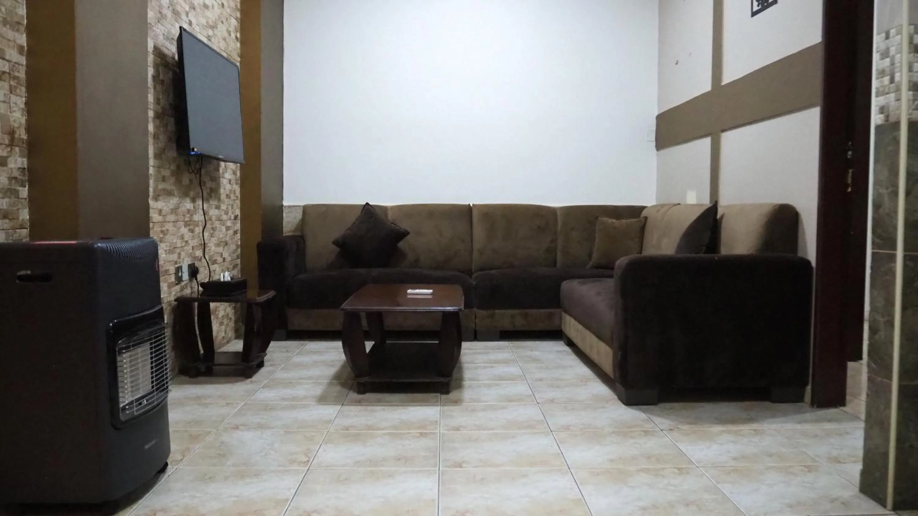 Living room in Al Fawanes Hotel Apartments