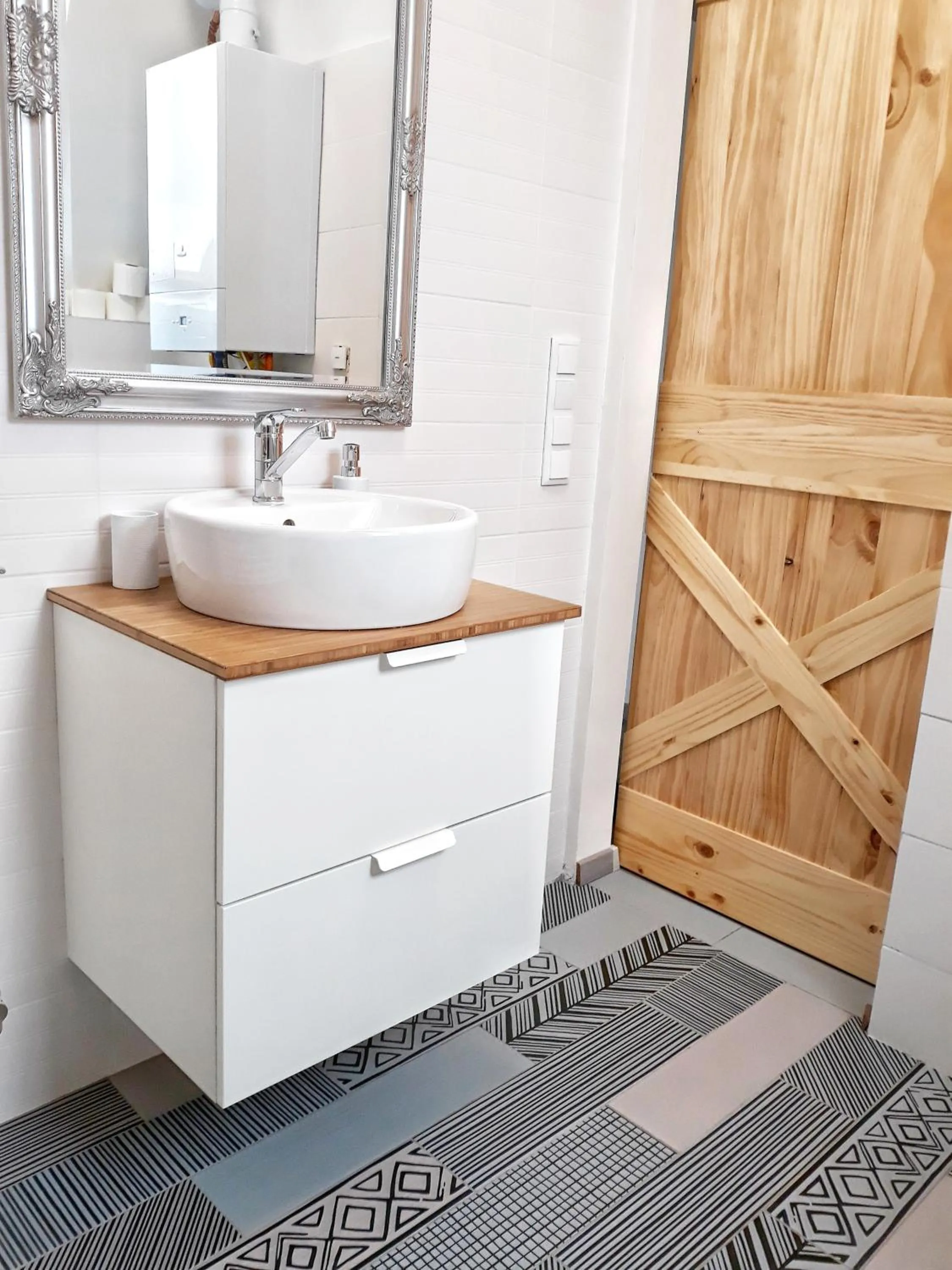 Bathroom in Cosy Holiday Apartment Keszthely