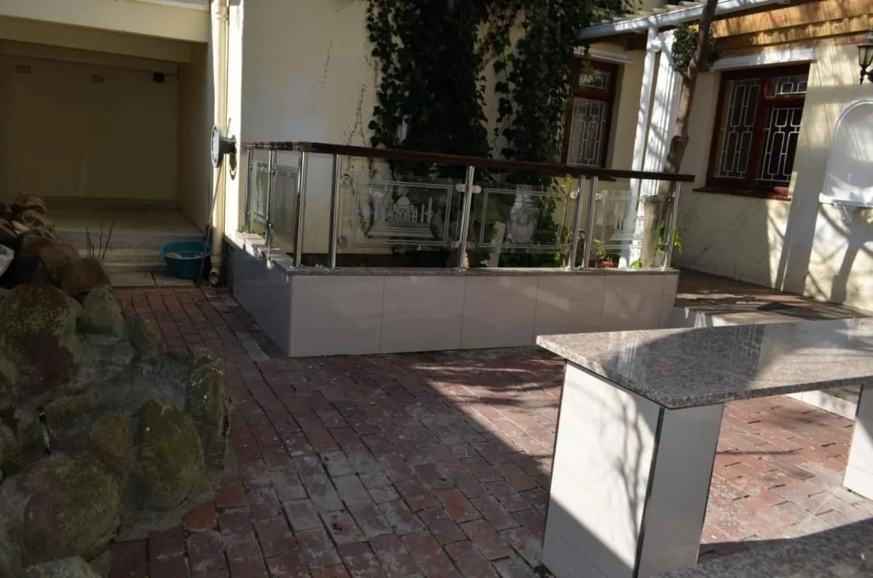 Garden view in ST@Y-1-BnB