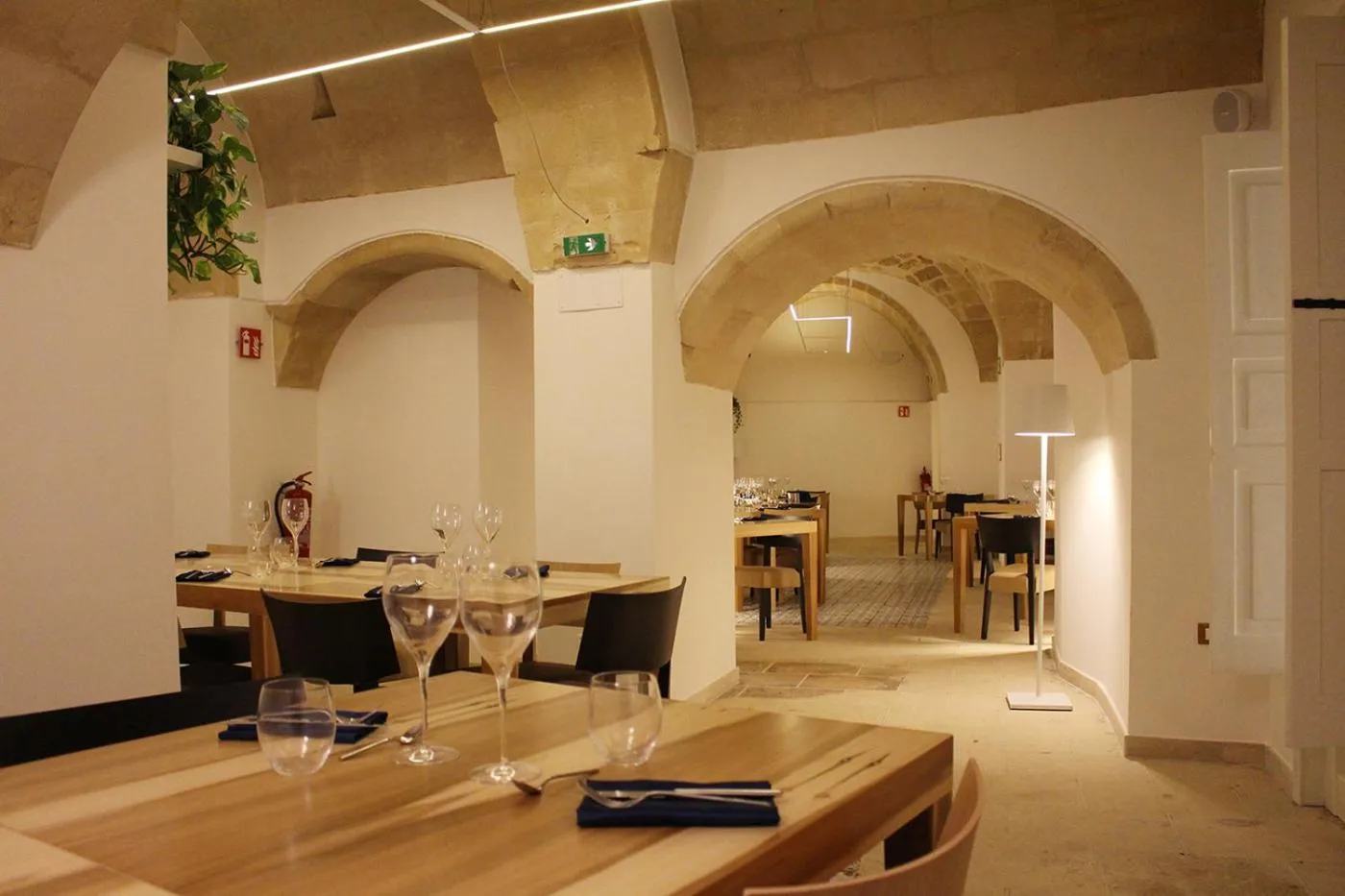 Restaurant/places to eat in B&B Palazzo Sambiasi