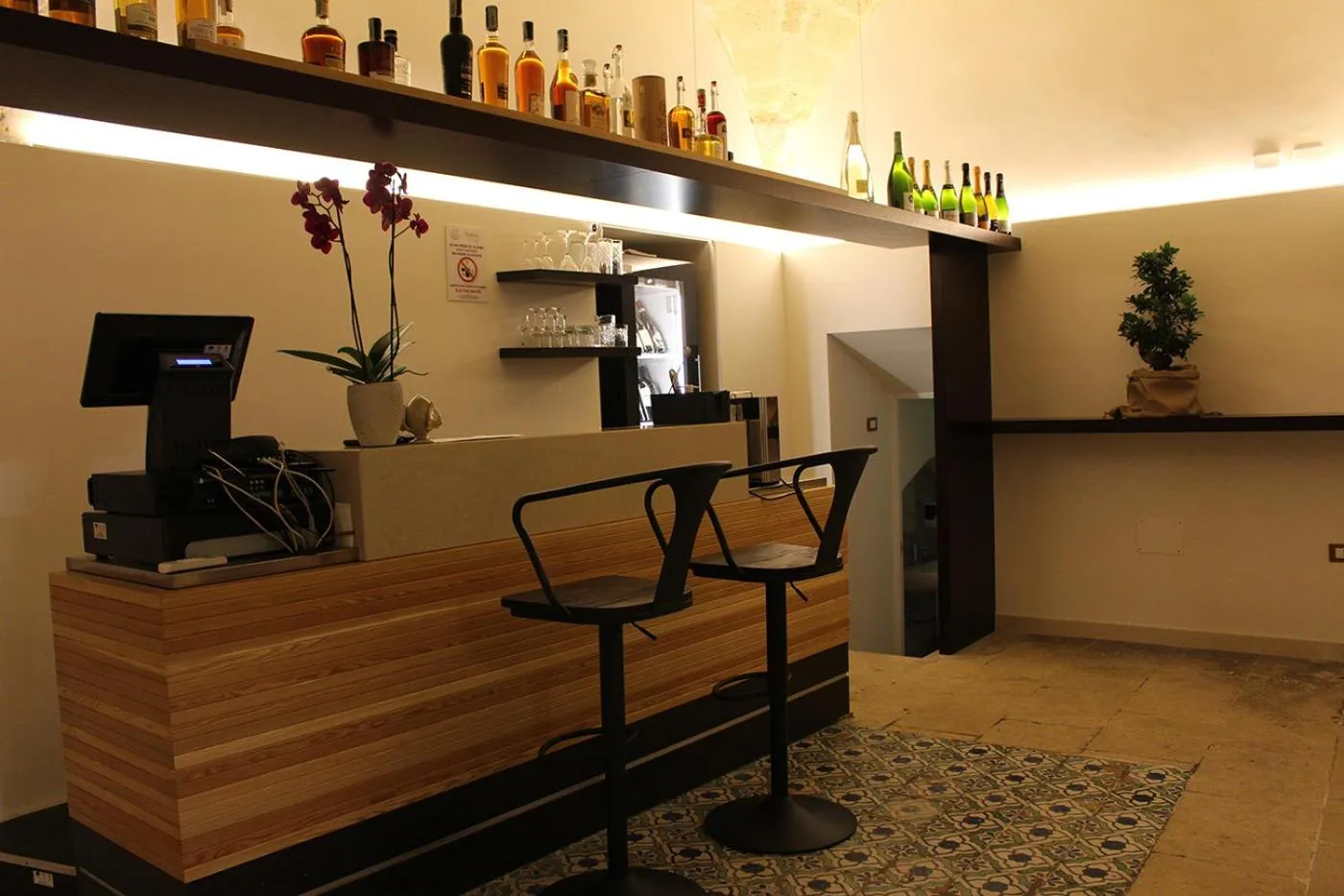 Restaurant/places to eat in B&B Palazzo Sambiasi