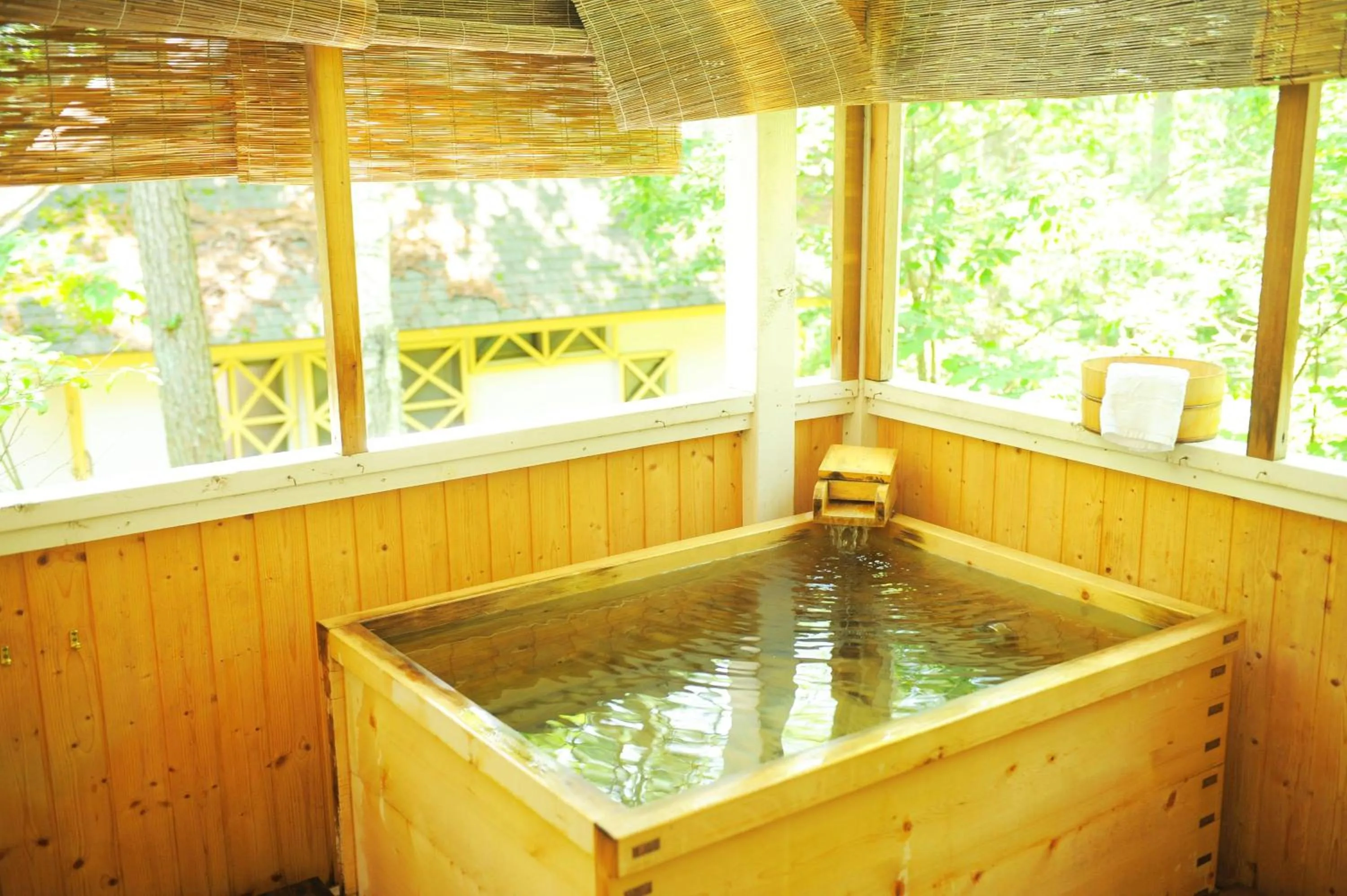 Open Air Bath in Izumigo AMBIENT Yatsugatake Cottage