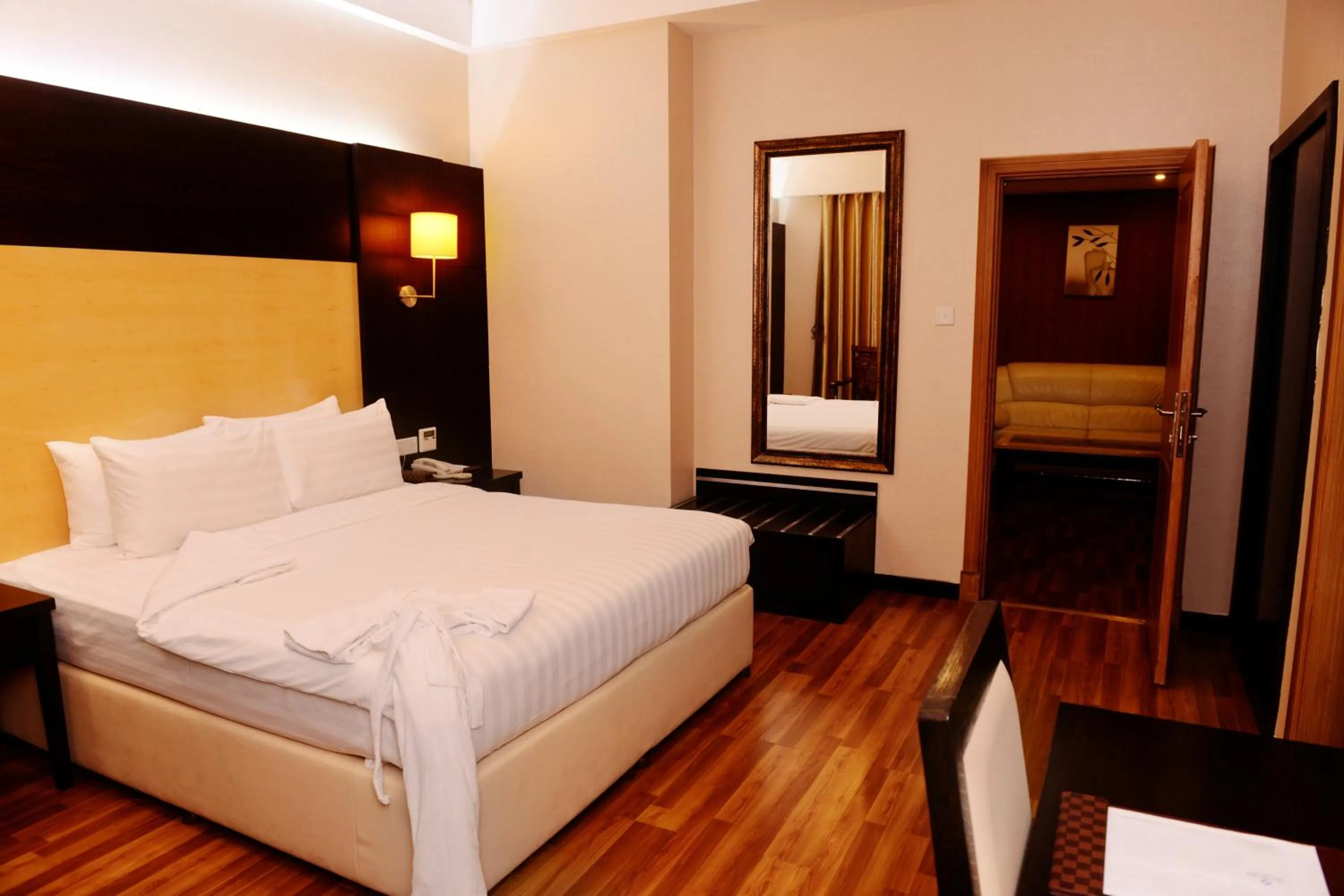 Bed in Juffair Gate Hotel