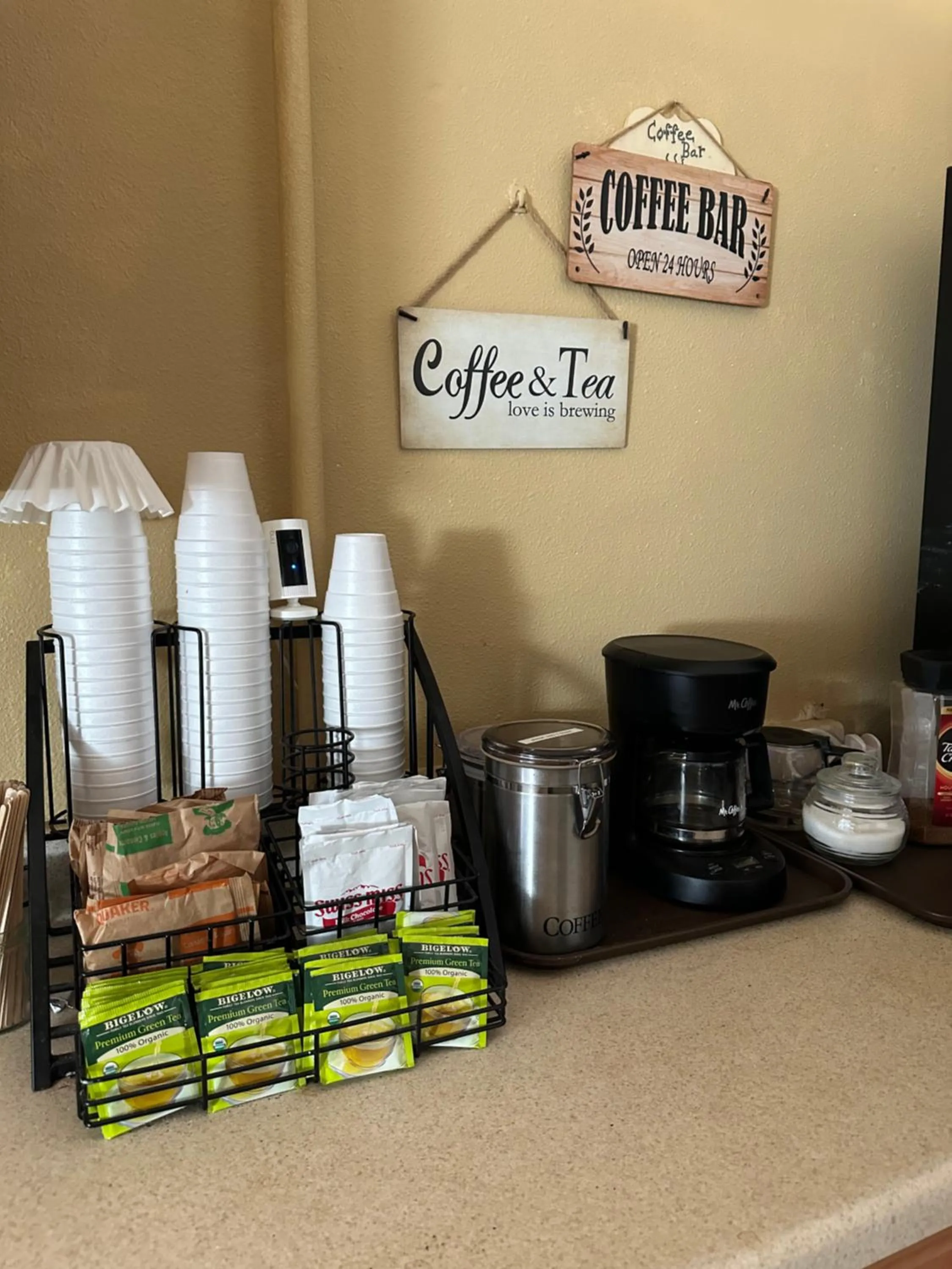 Kitchen or kitchenette in WILLIAMS AZ HOSTEL