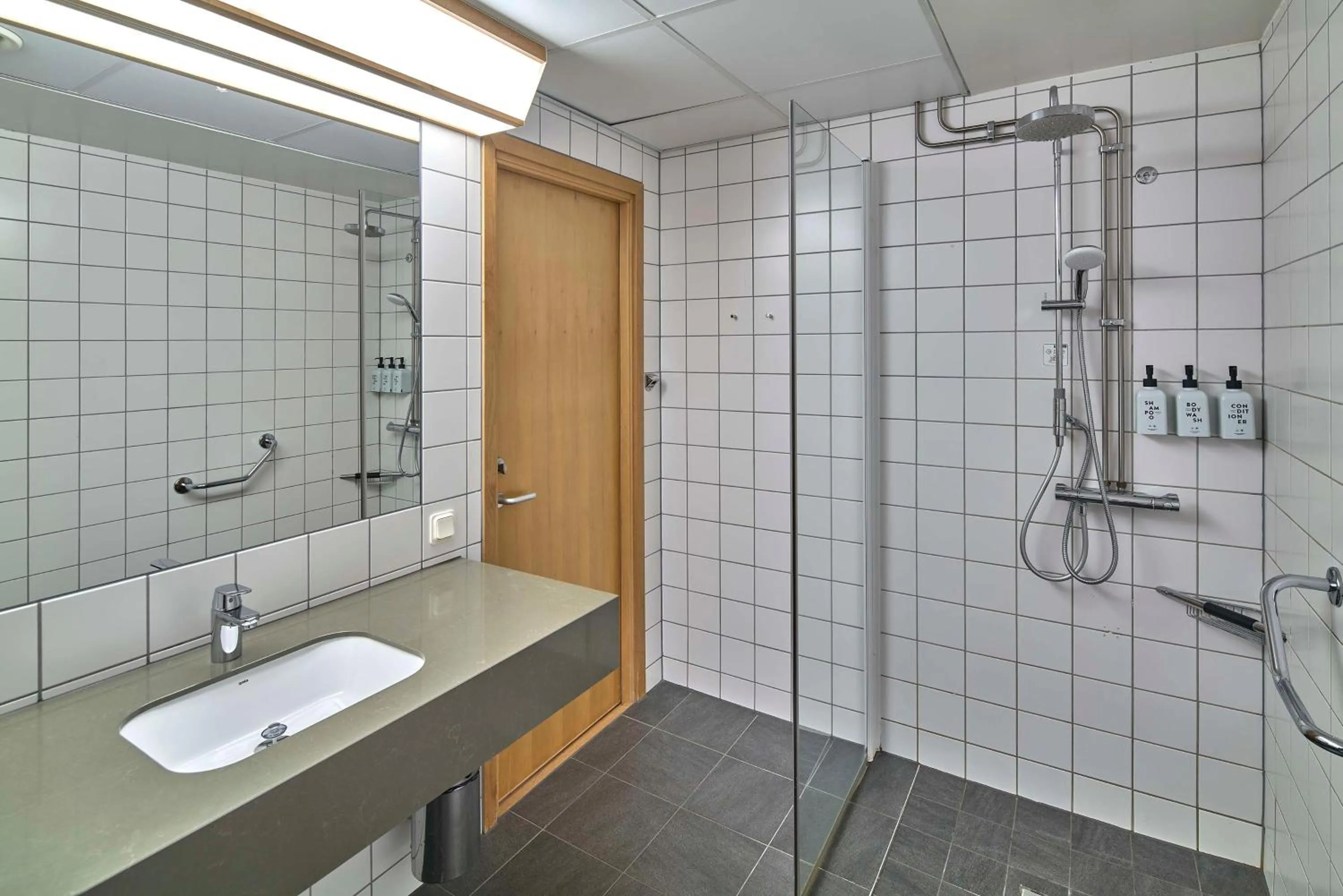 Bathroom in Scandic Mölndal