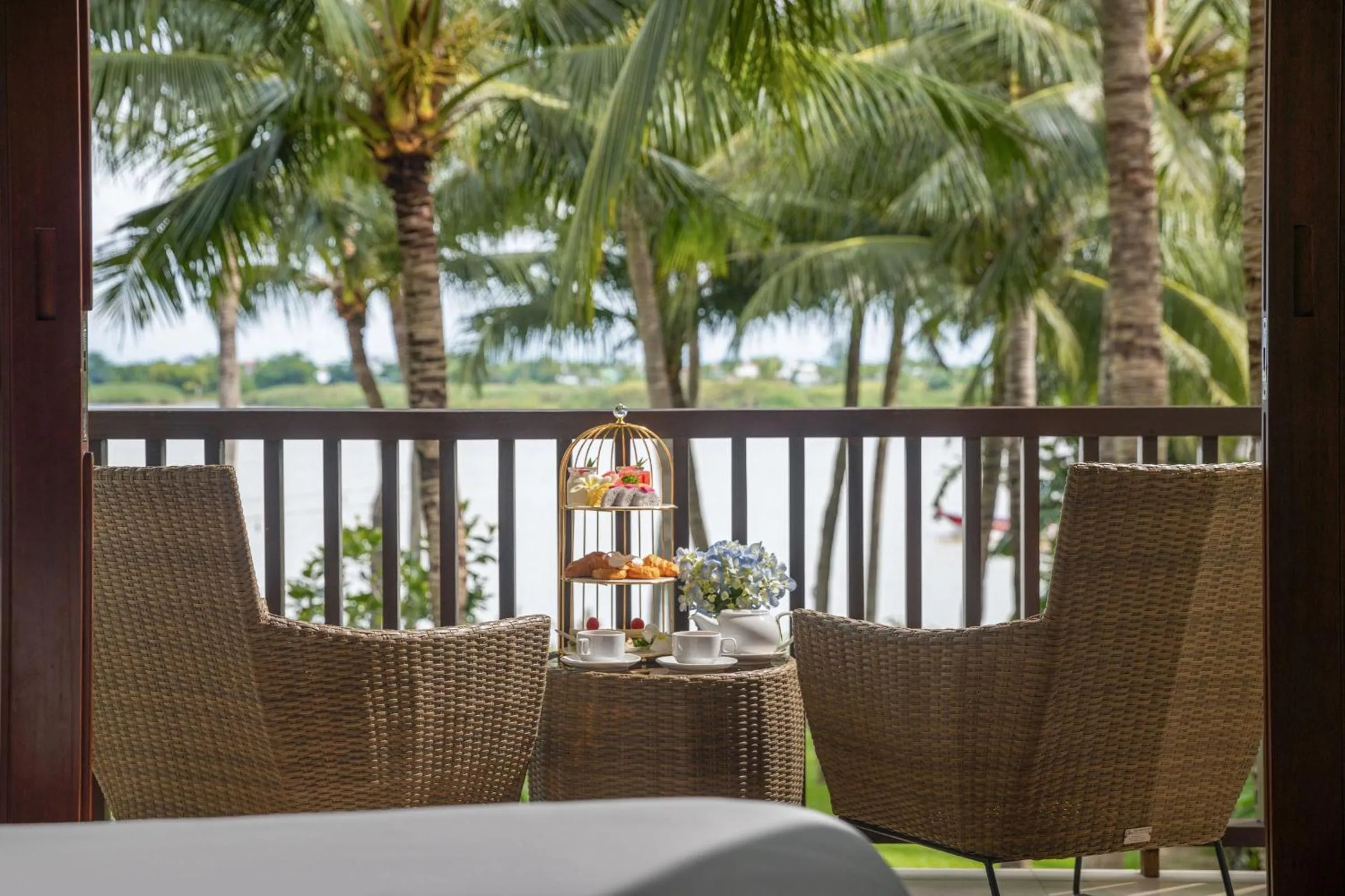 Restaurant/places to eat in Emerald Hoi An Riverside Resort