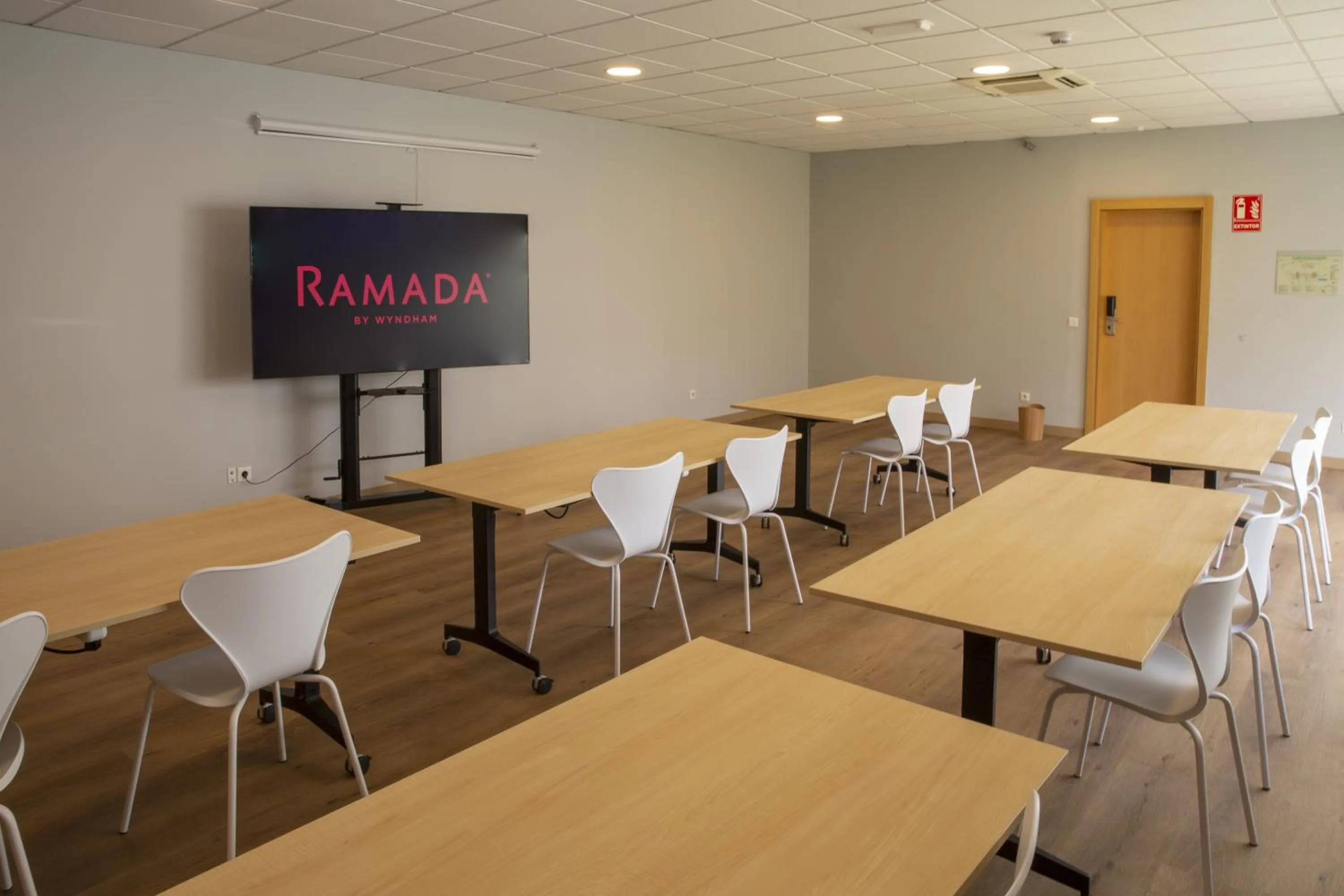 Business facilities in Ramada by Wyndham Madrid Getafe