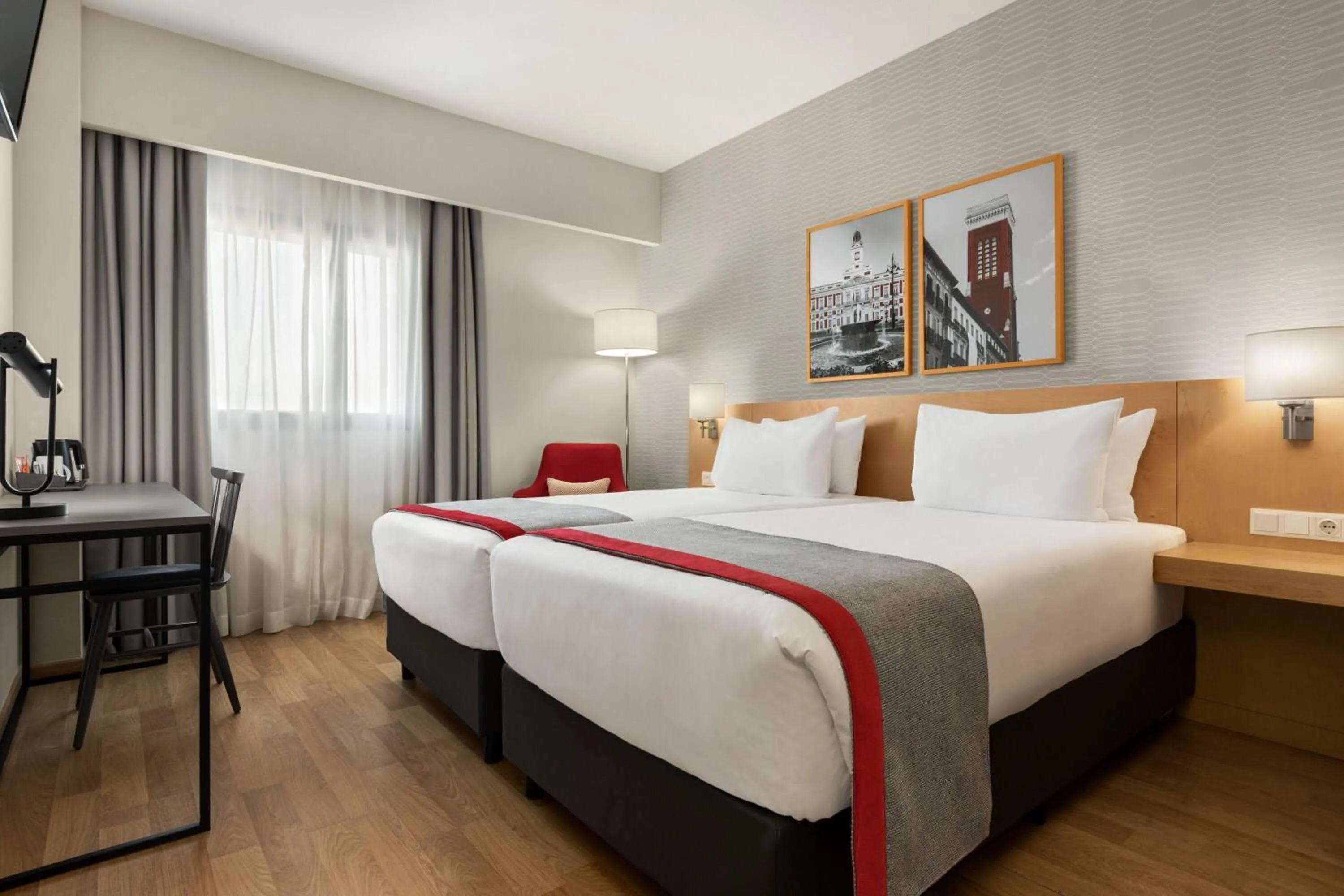 Photo of the whole room, Bed in Ramada by Wyndham Madrid Getafe