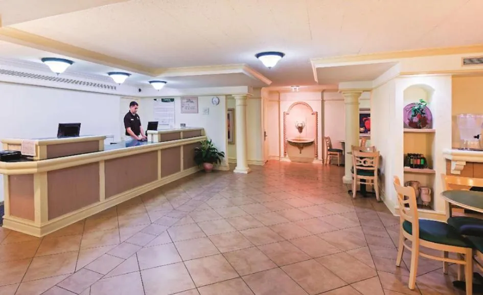 Lobby or reception in La Quinta Inn by Wyndham College Station