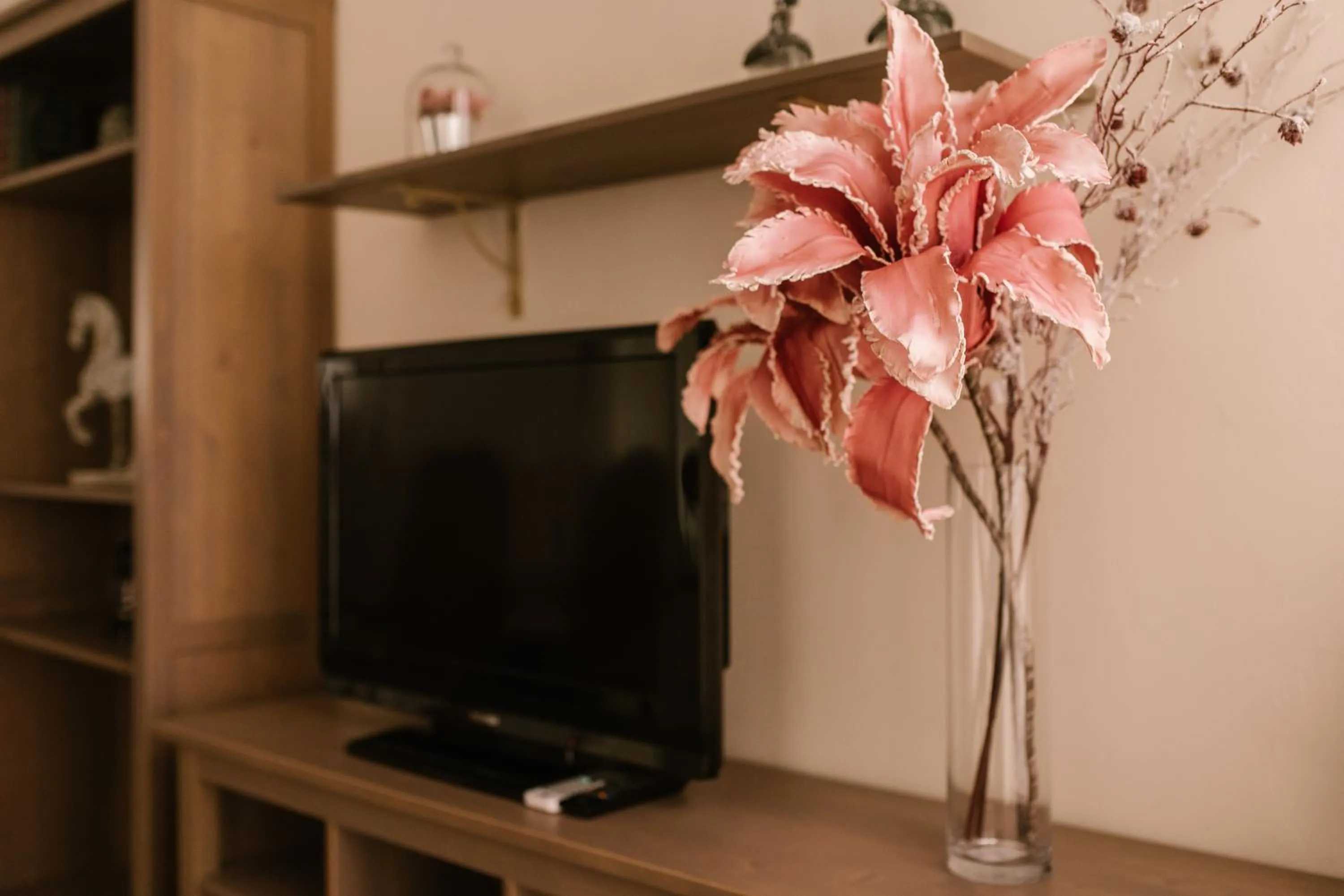 Alameda Amor Suite by Valcambre