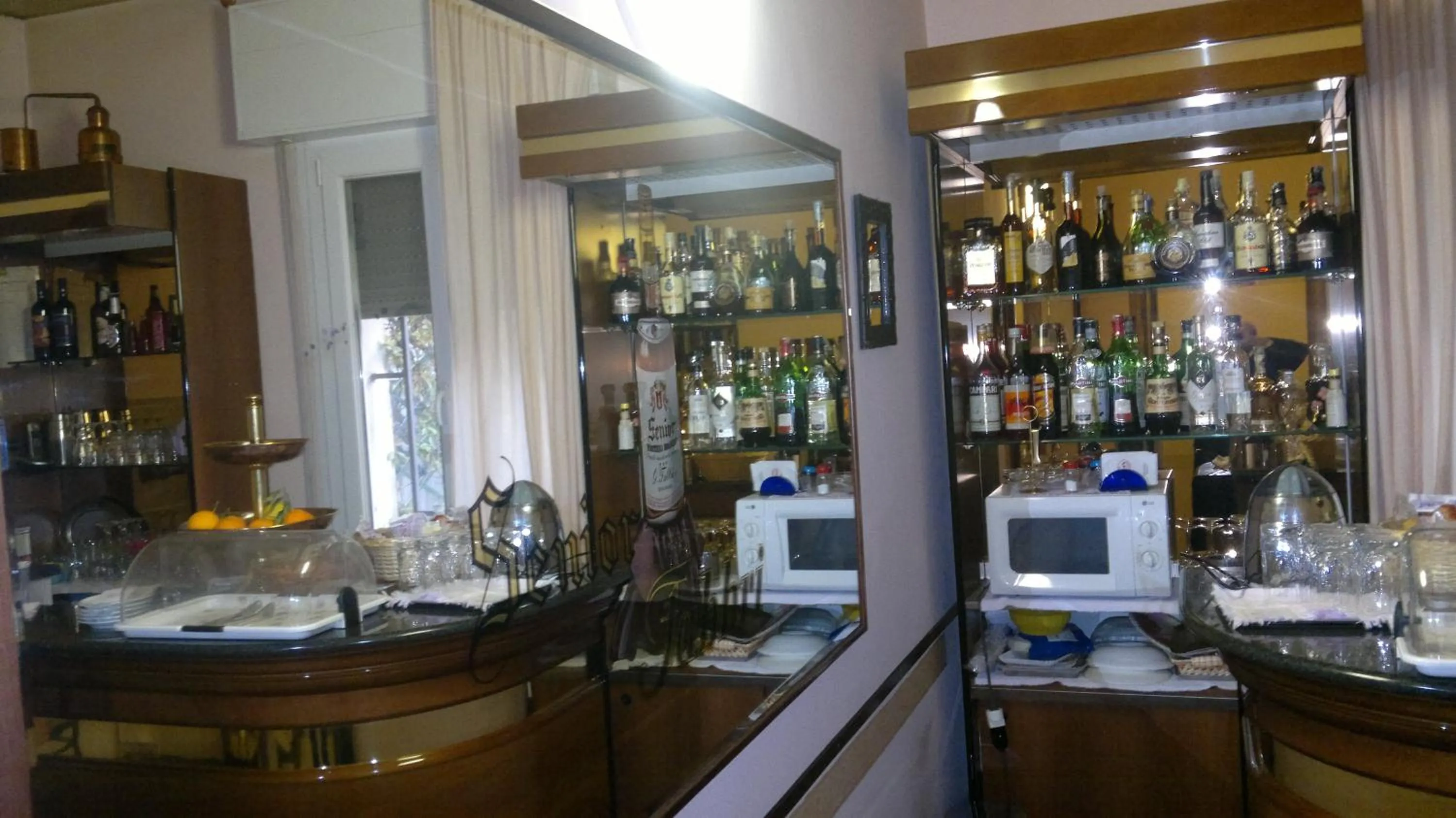 Lounge or bar in Hotel Centrale