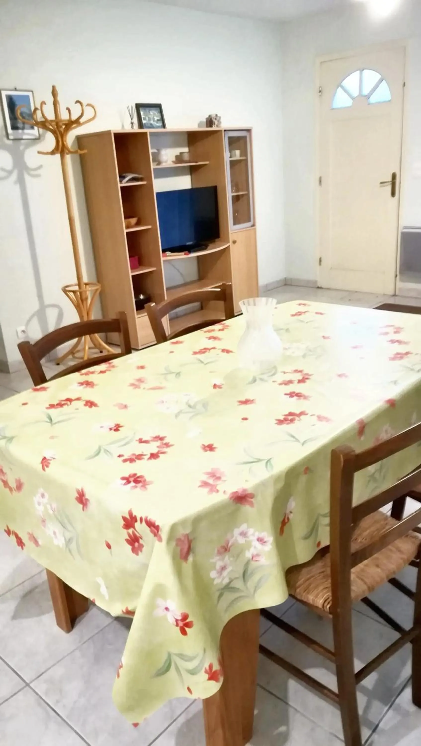 Dining area in Villa de charme, Sarlat-la-Canéda, jardin