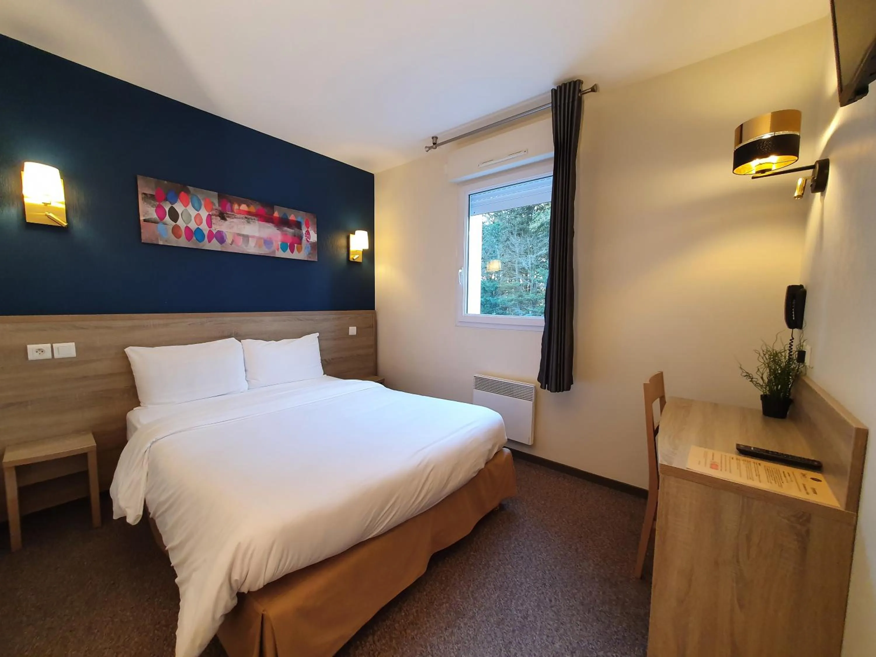 Bedroom, Bed in Hotel Salea