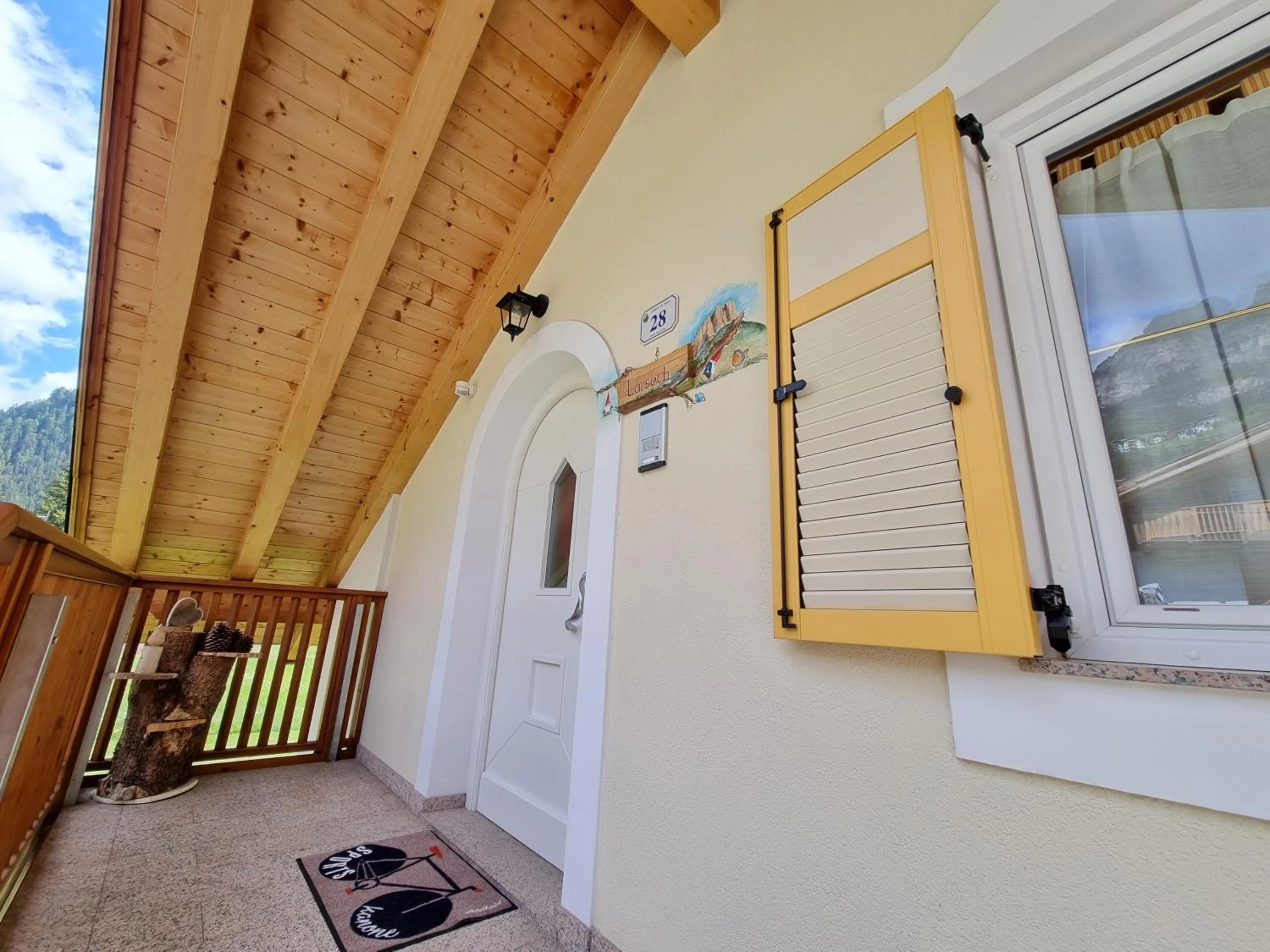 Facade/entrance in Residence Le Rose