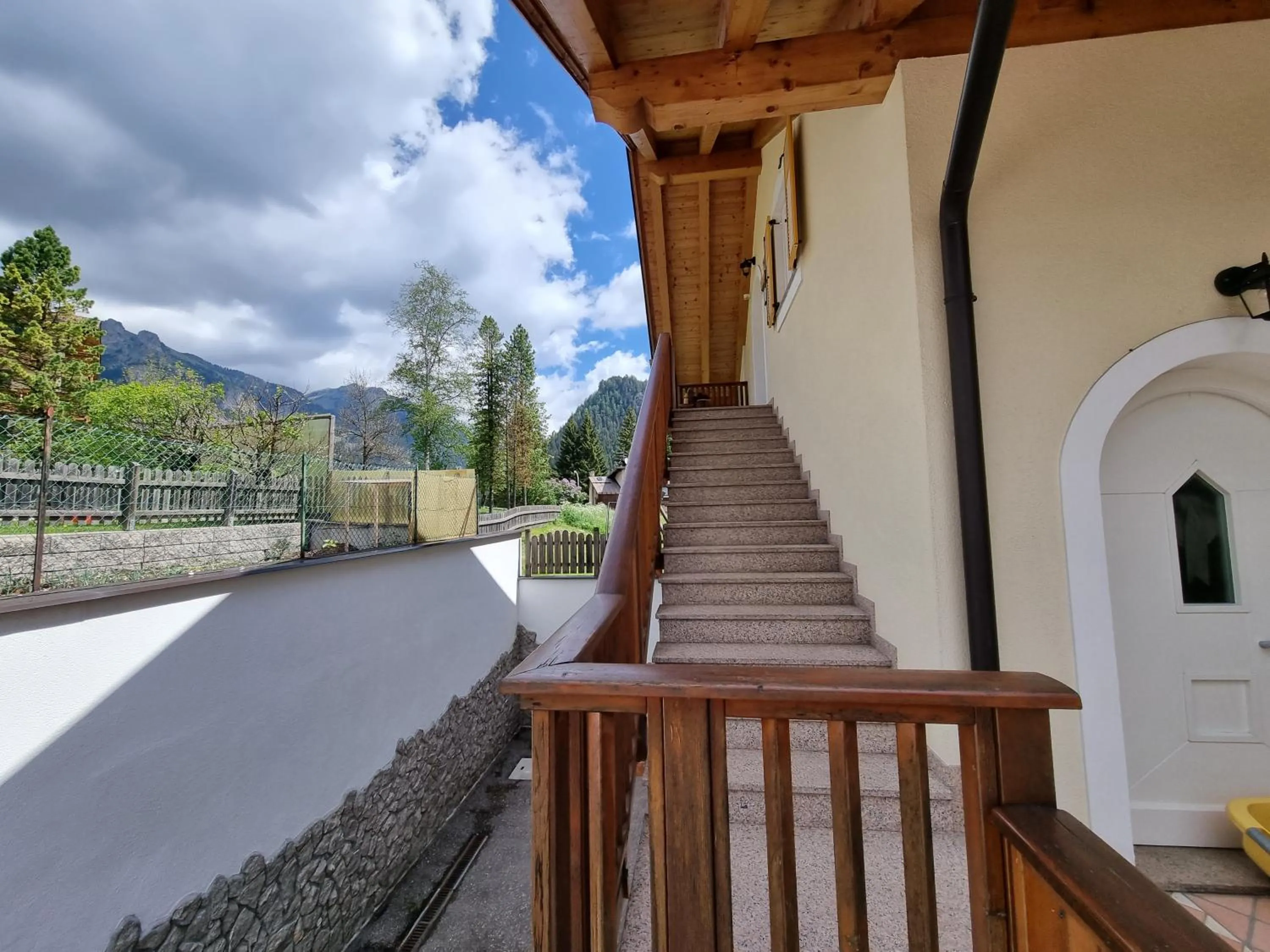 Facade/entrance in Residence Le Rose