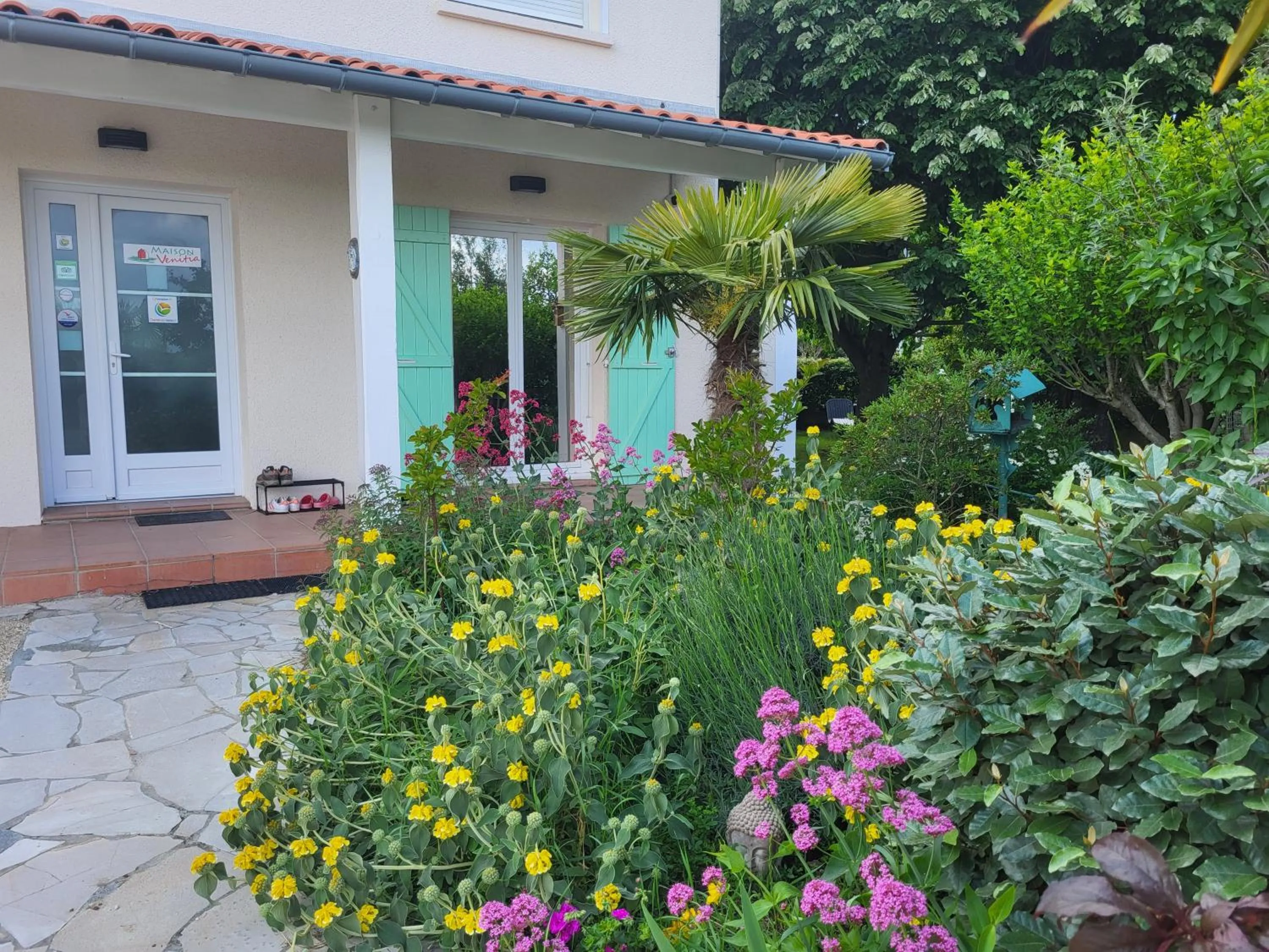 Spring in Maison VENITIA