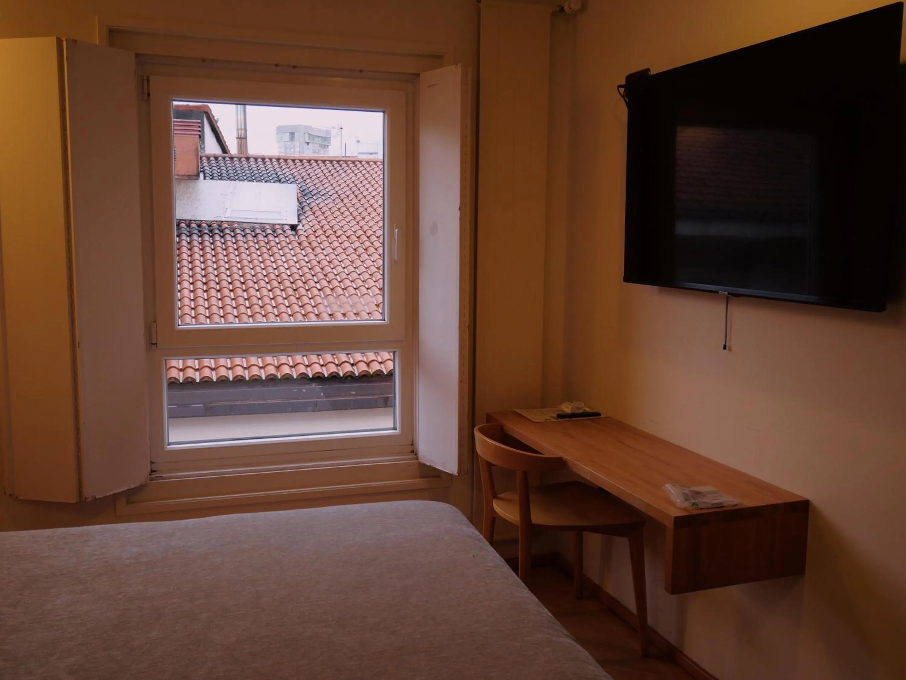 Twin Room in Hotel Zarampallo