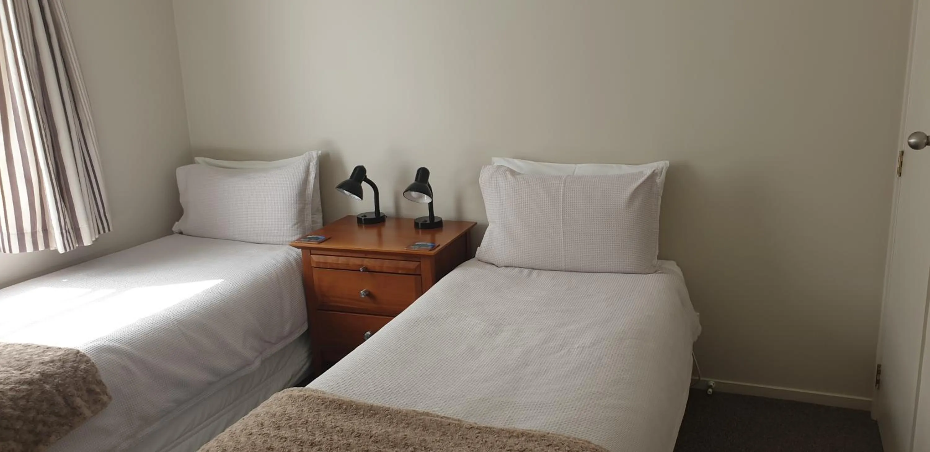 Bedroom, Bed in Whangaroa Lodge Motel