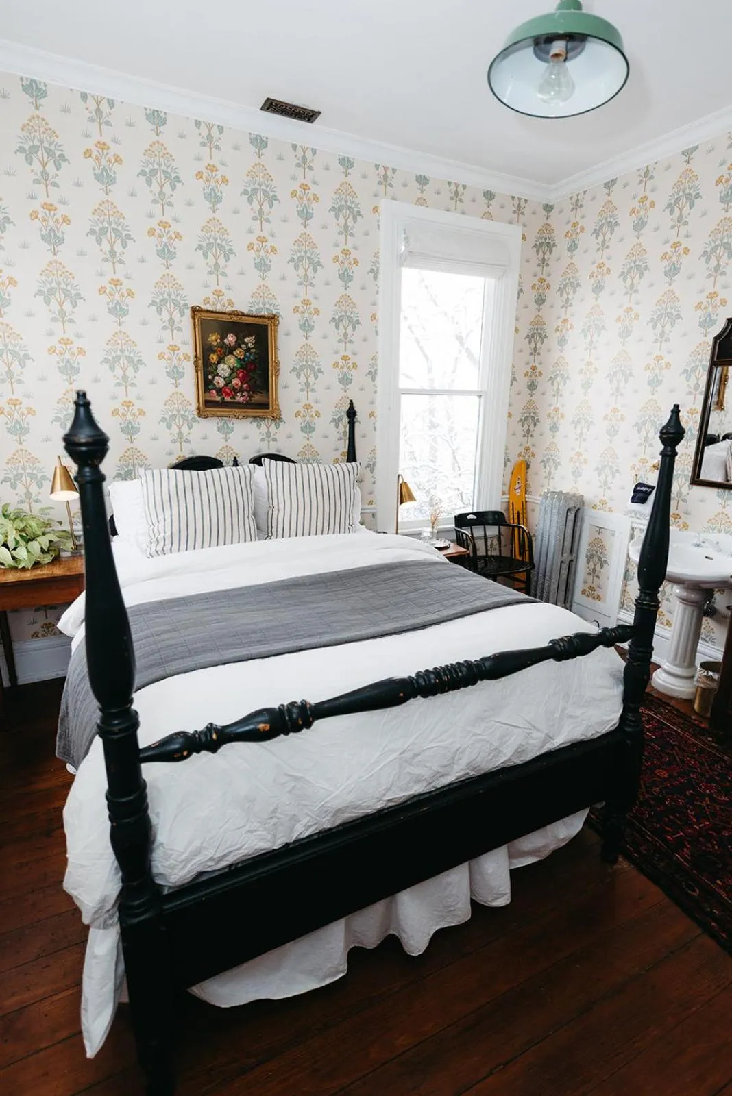 Bed in Ellerbeck Bed & Breakfast