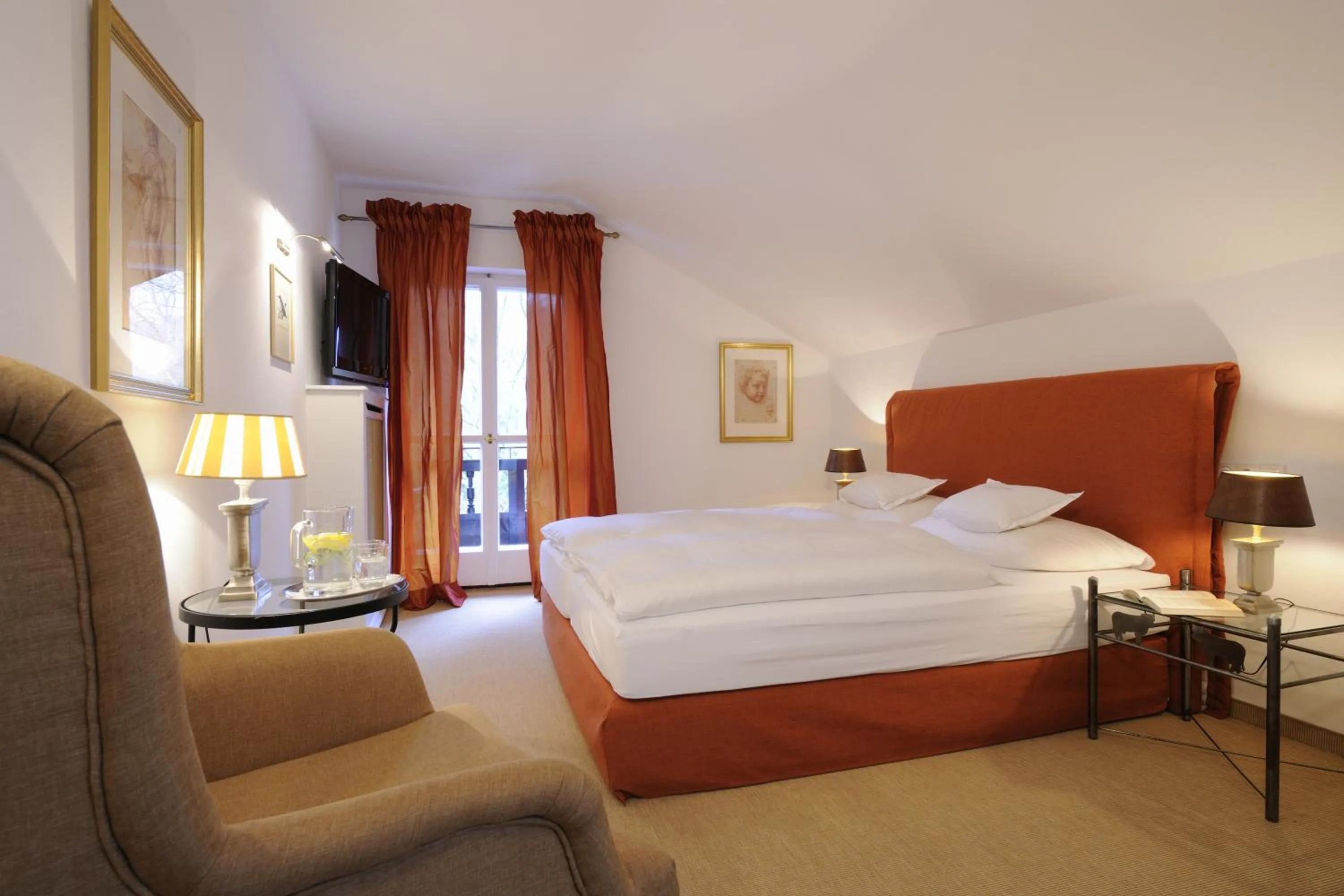 Photo of the whole room, Bed in Boutique Hotel Relais Chalet Wilhelmy