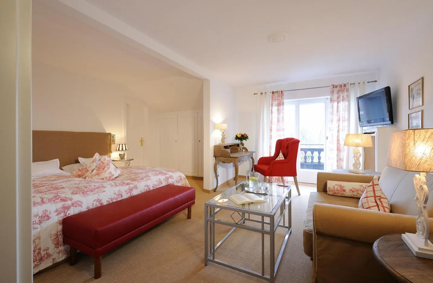 Photo of the whole room, Bed in Boutique Hotel Relais Chalet Wilhelmy