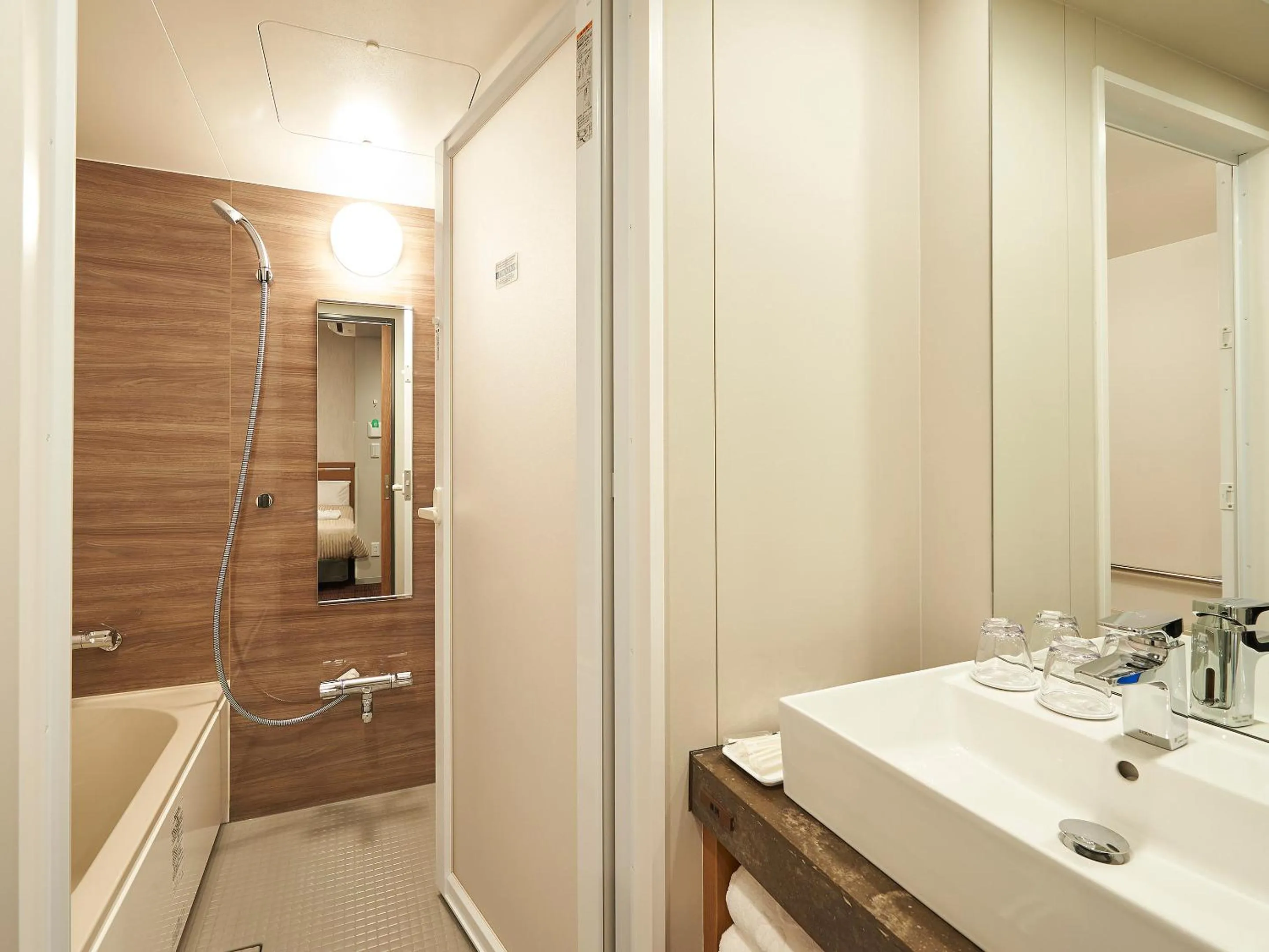 Bathroom in Sotetsu Fresa Inn Kobe Sannomiya