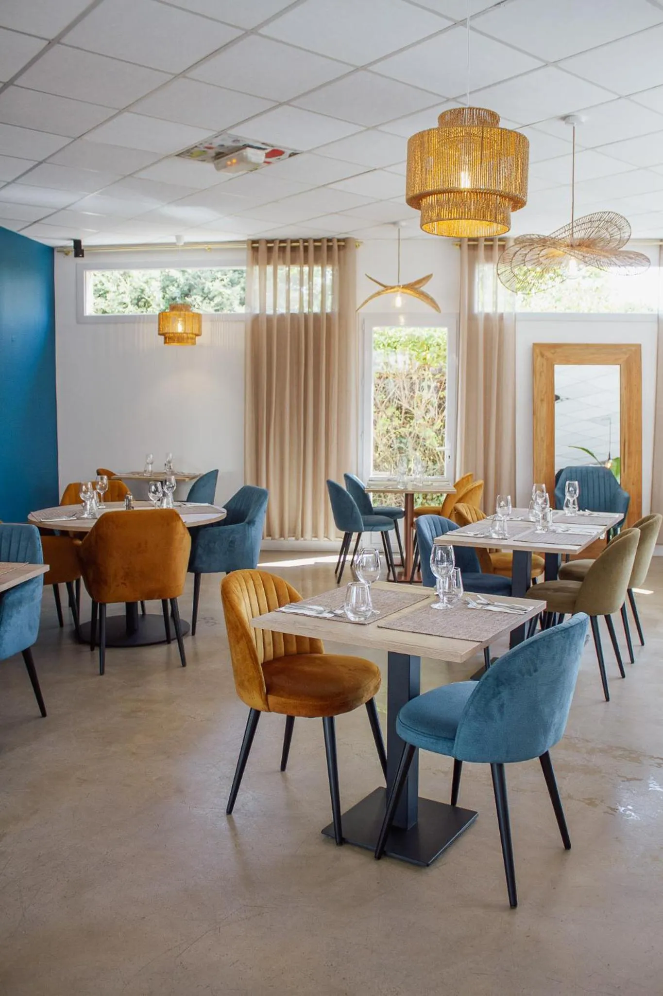 Restaurant/places to eat in Côté Océan Resort