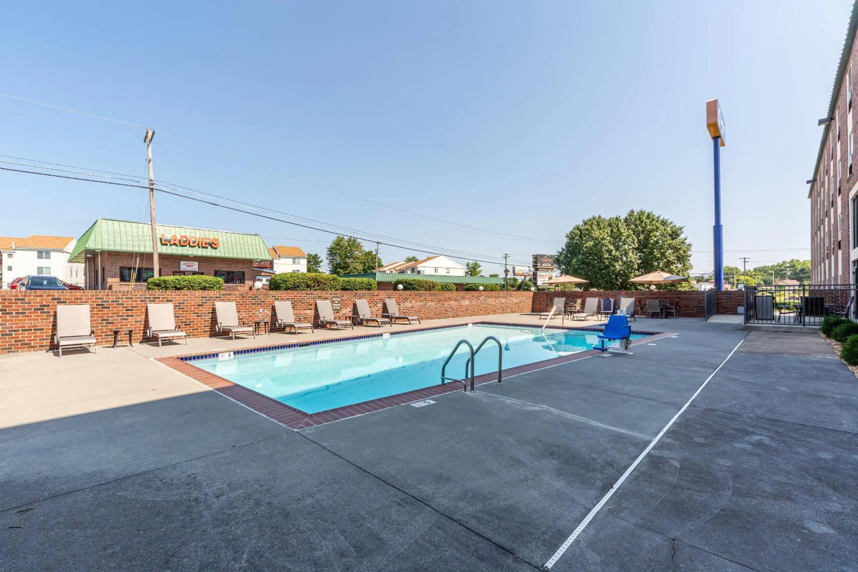 Swimming pool in Comfort Inn Aikens Center