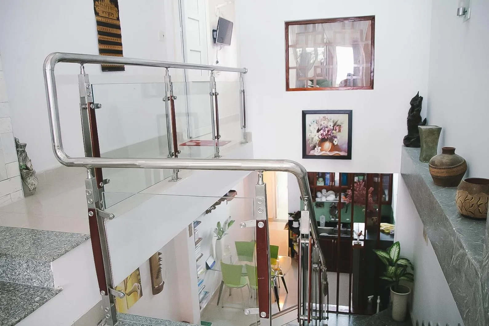Restaurant/places to eat in Kota's House Homestay
