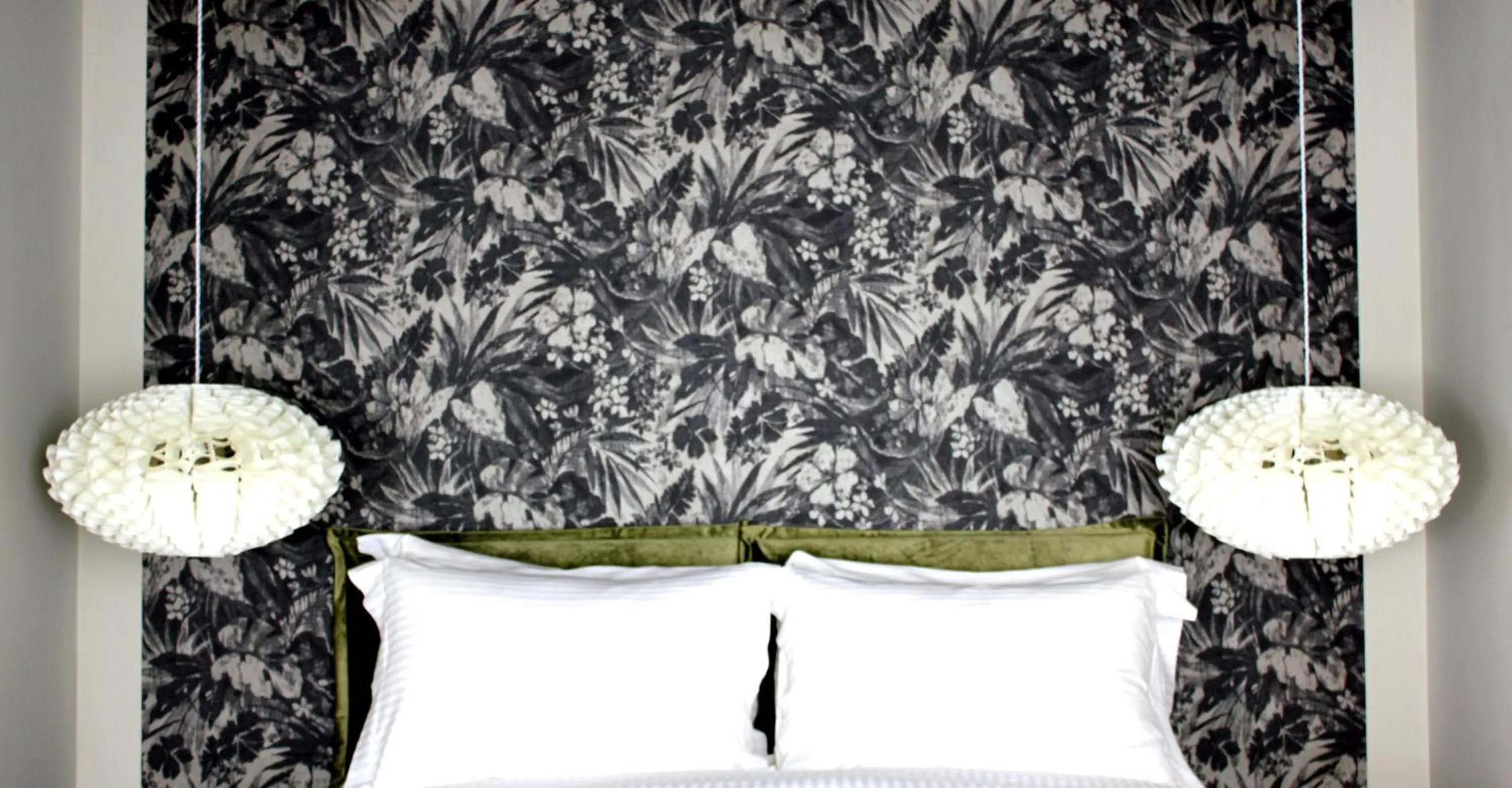 Bed in Hotel Metropolis