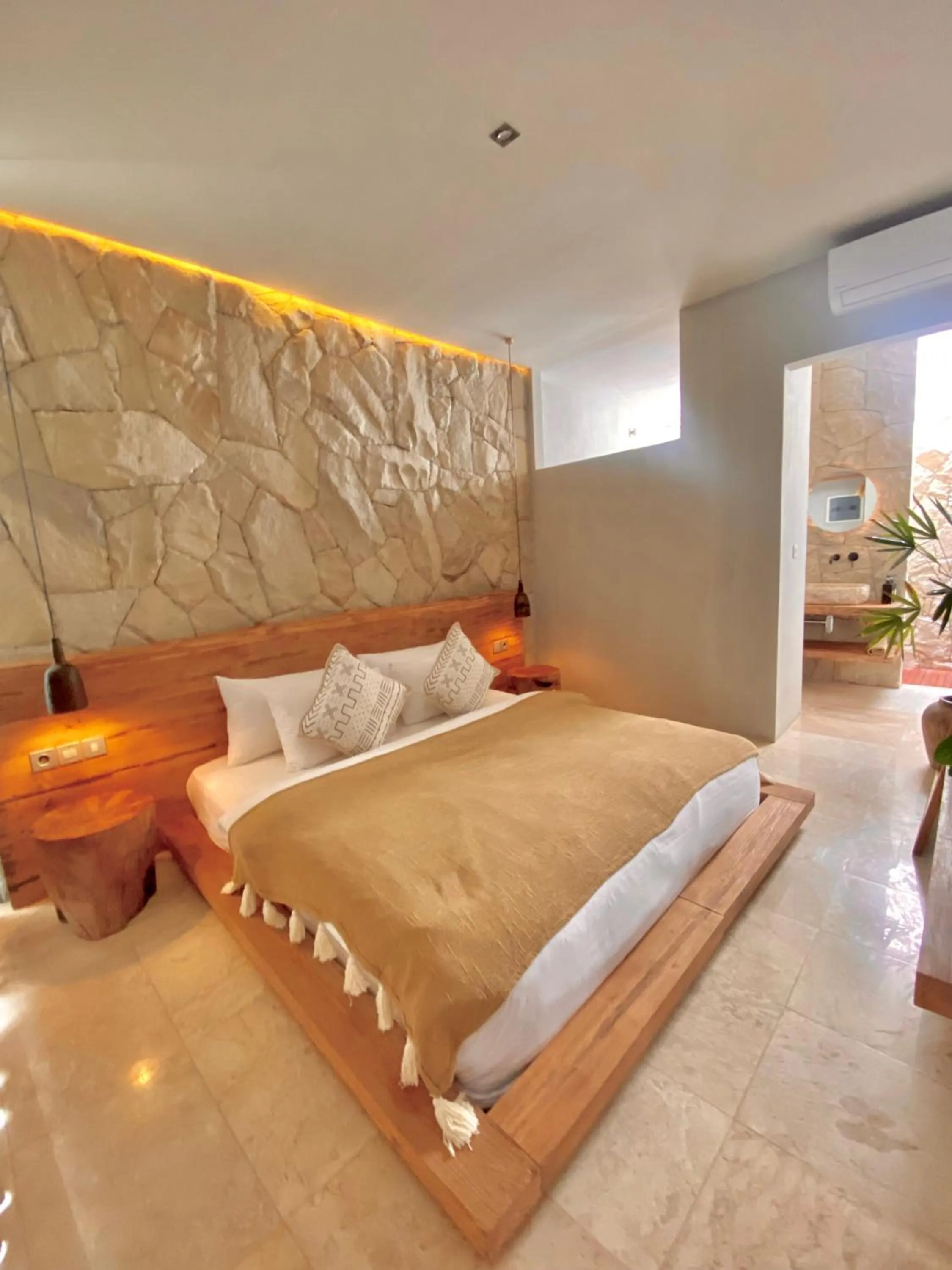 Bed in Kabila Villas