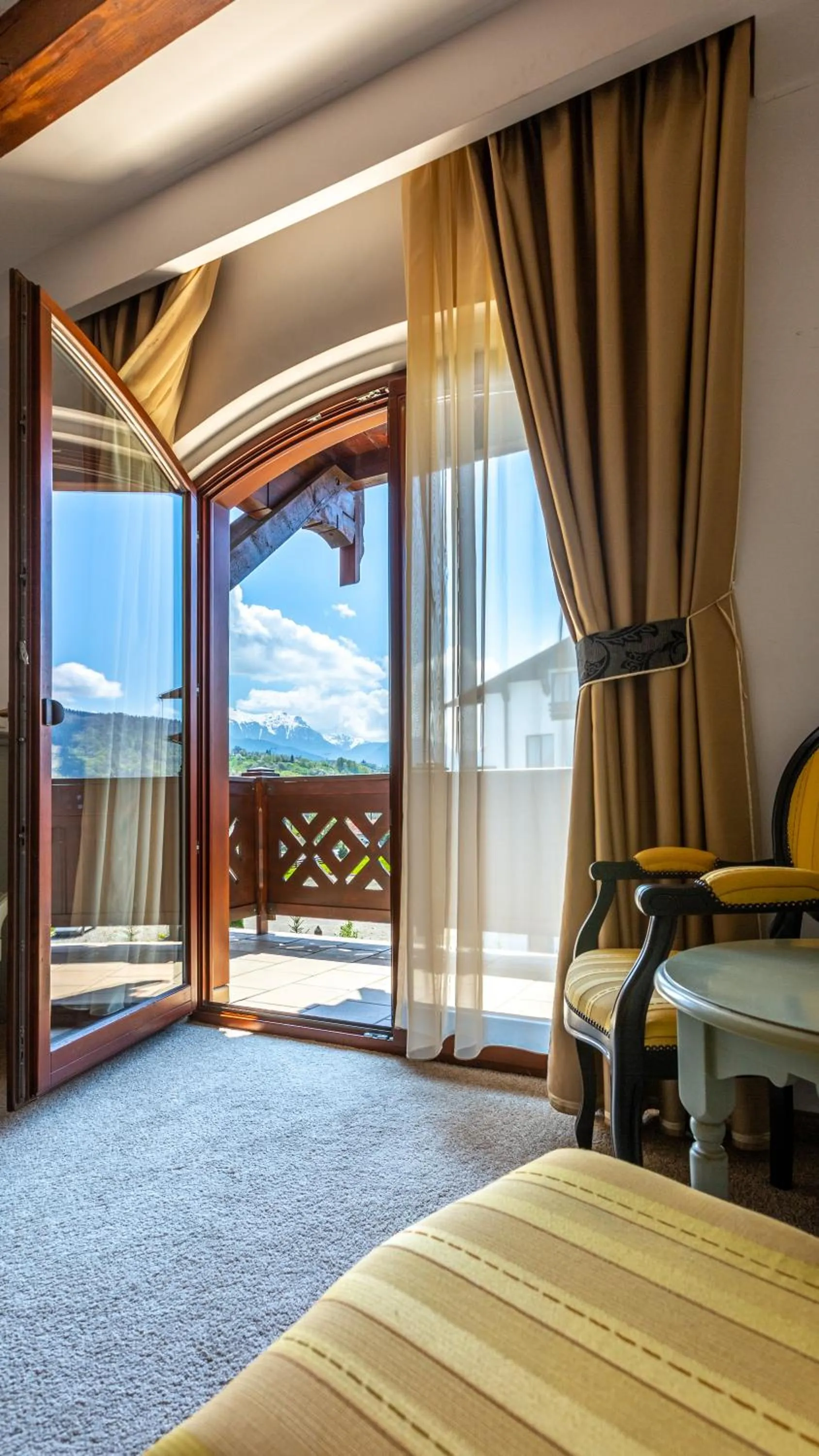 Bed in Pensiunea Casa Nostalgia