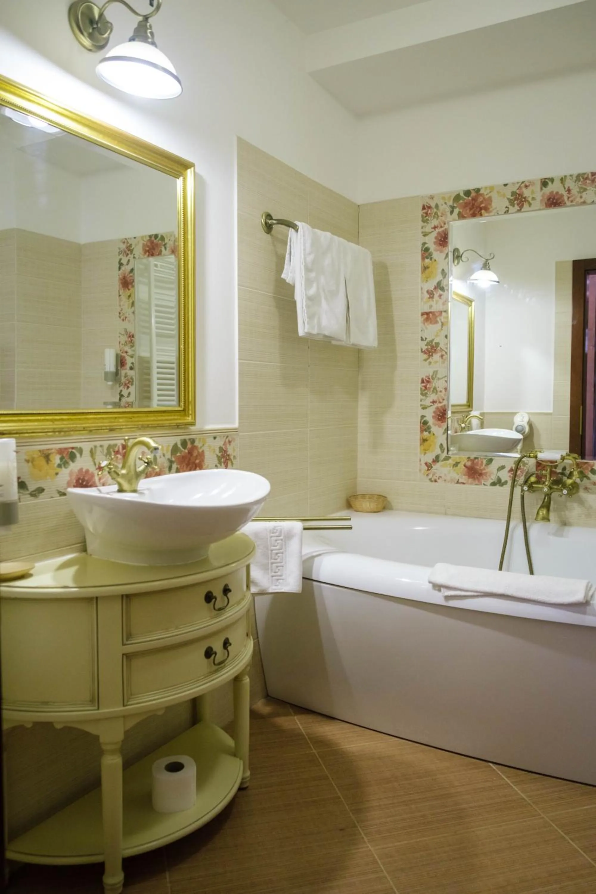 Bath in Pensiunea Casa Nostalgia