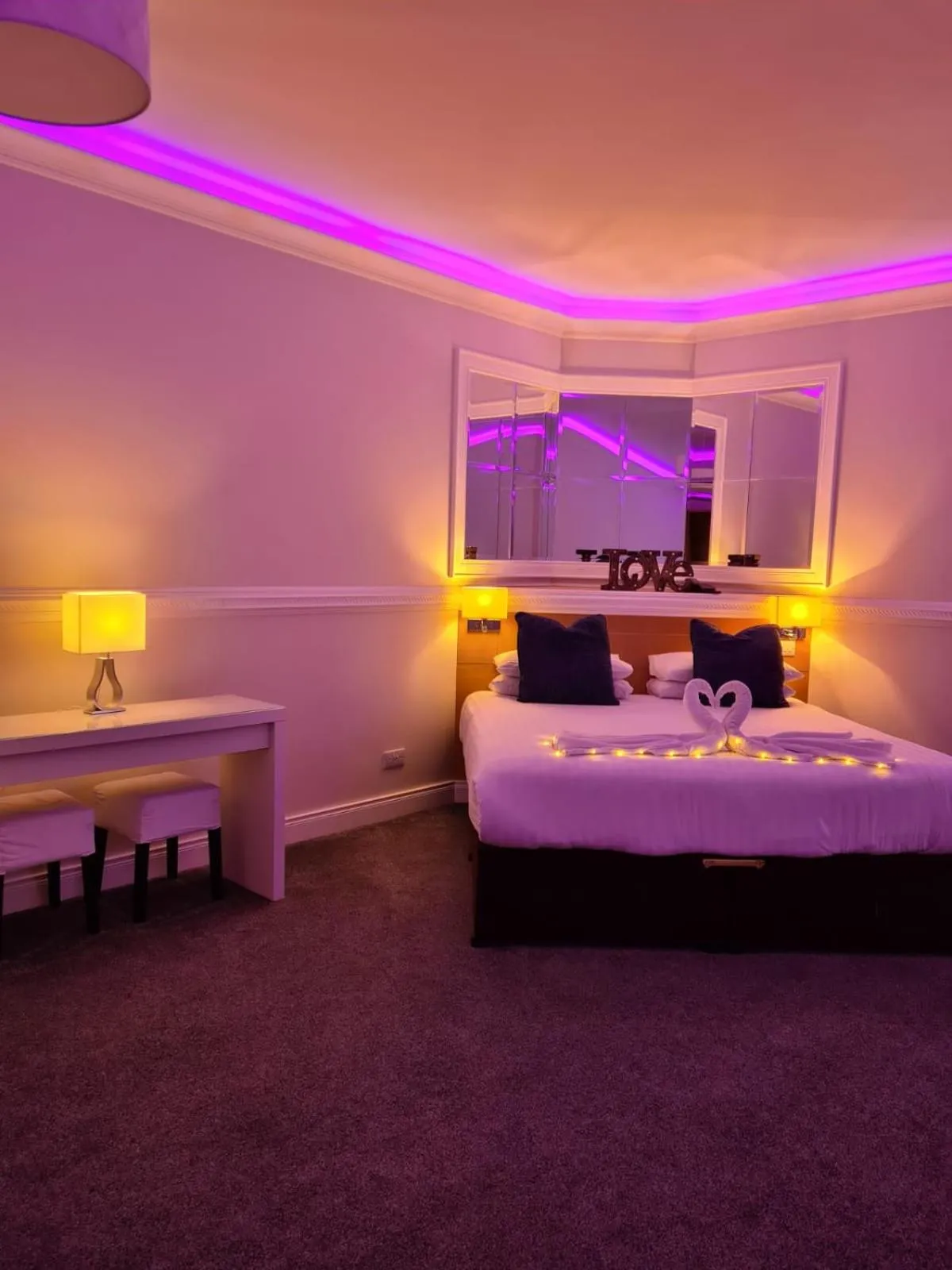 Bed in Caisleain Oir Hotel