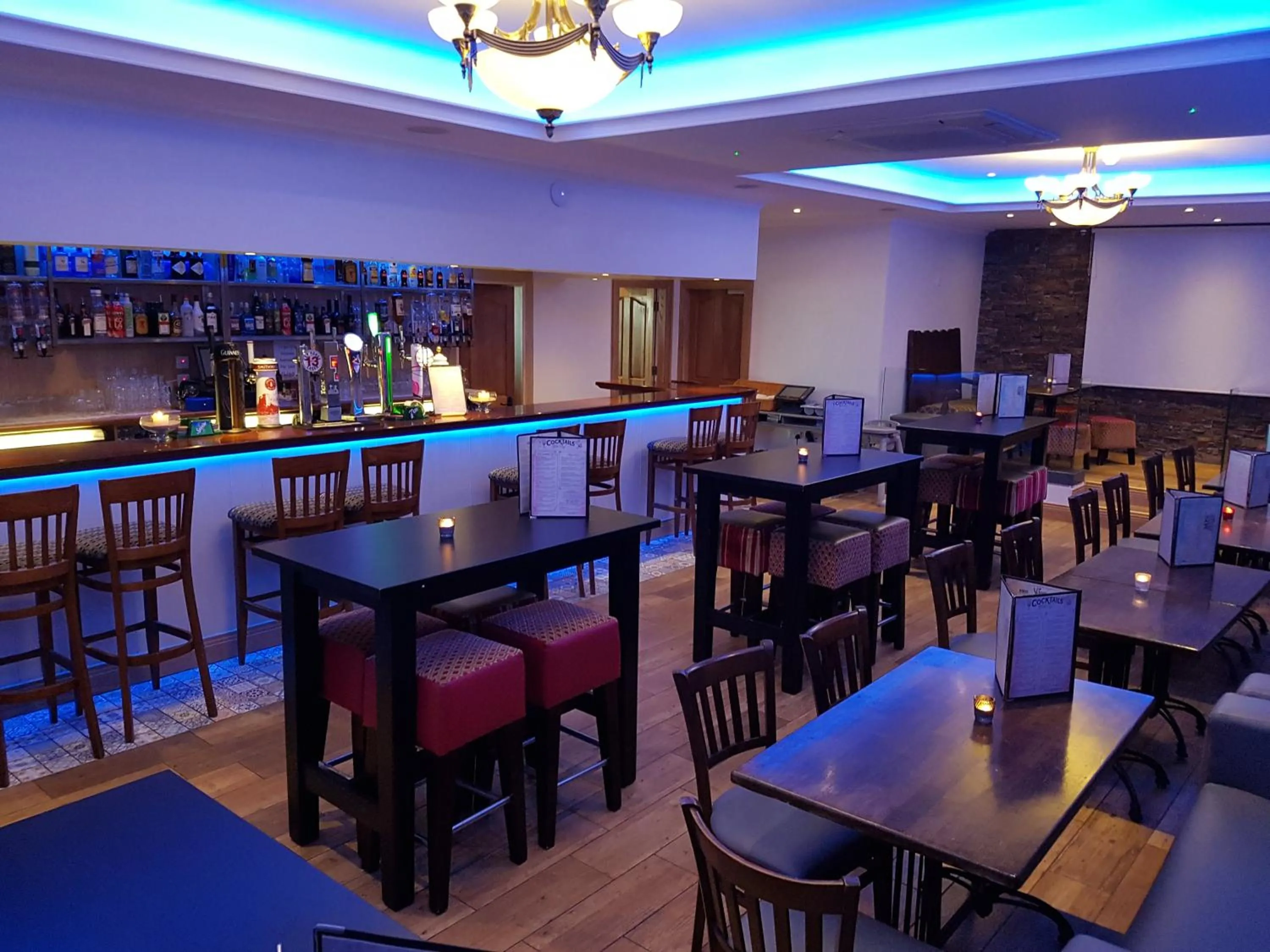 Lounge or bar in Caisleain Oir Hotel
