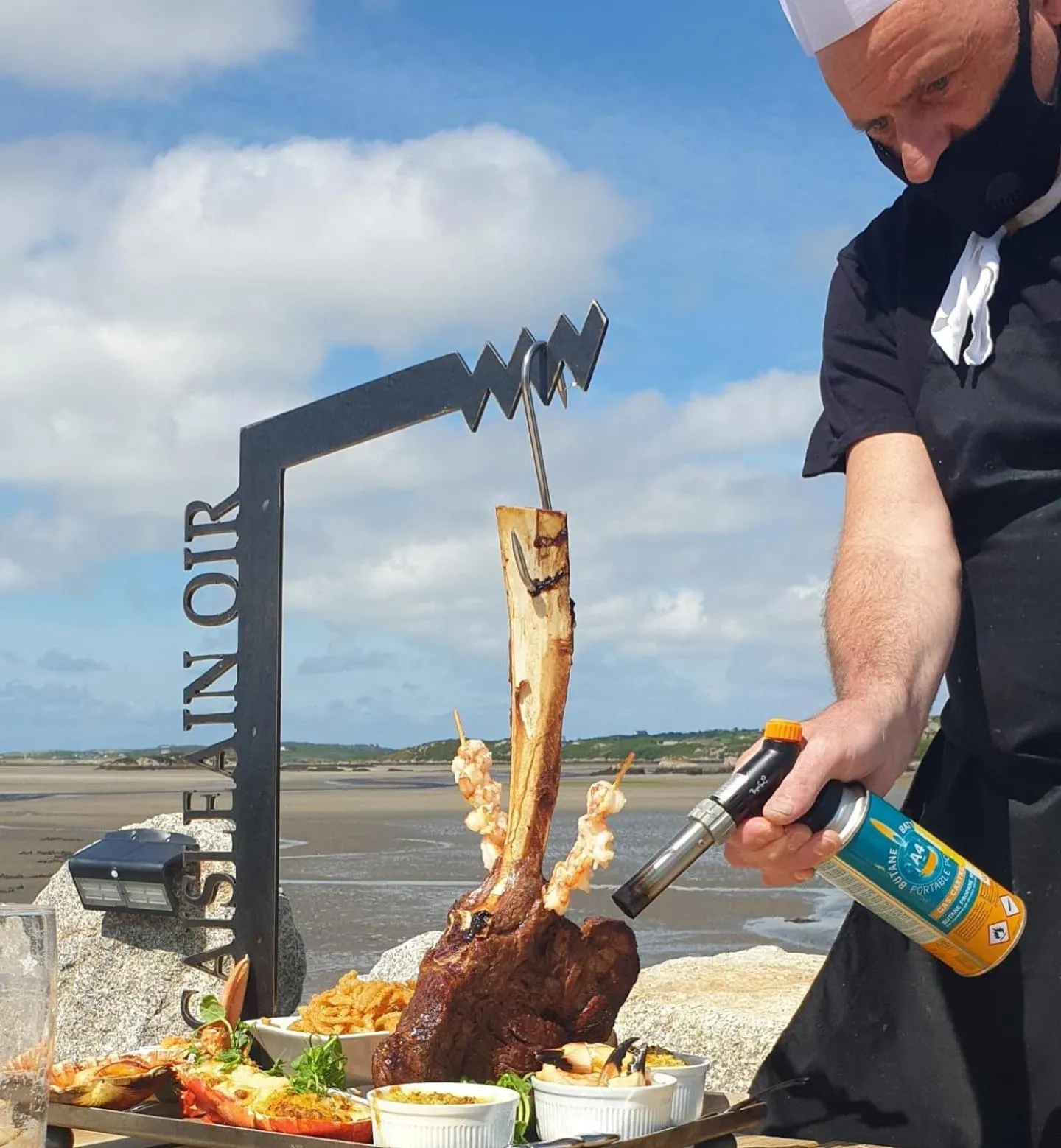 Restaurant/places to eat in Caisleain Oir Hotel