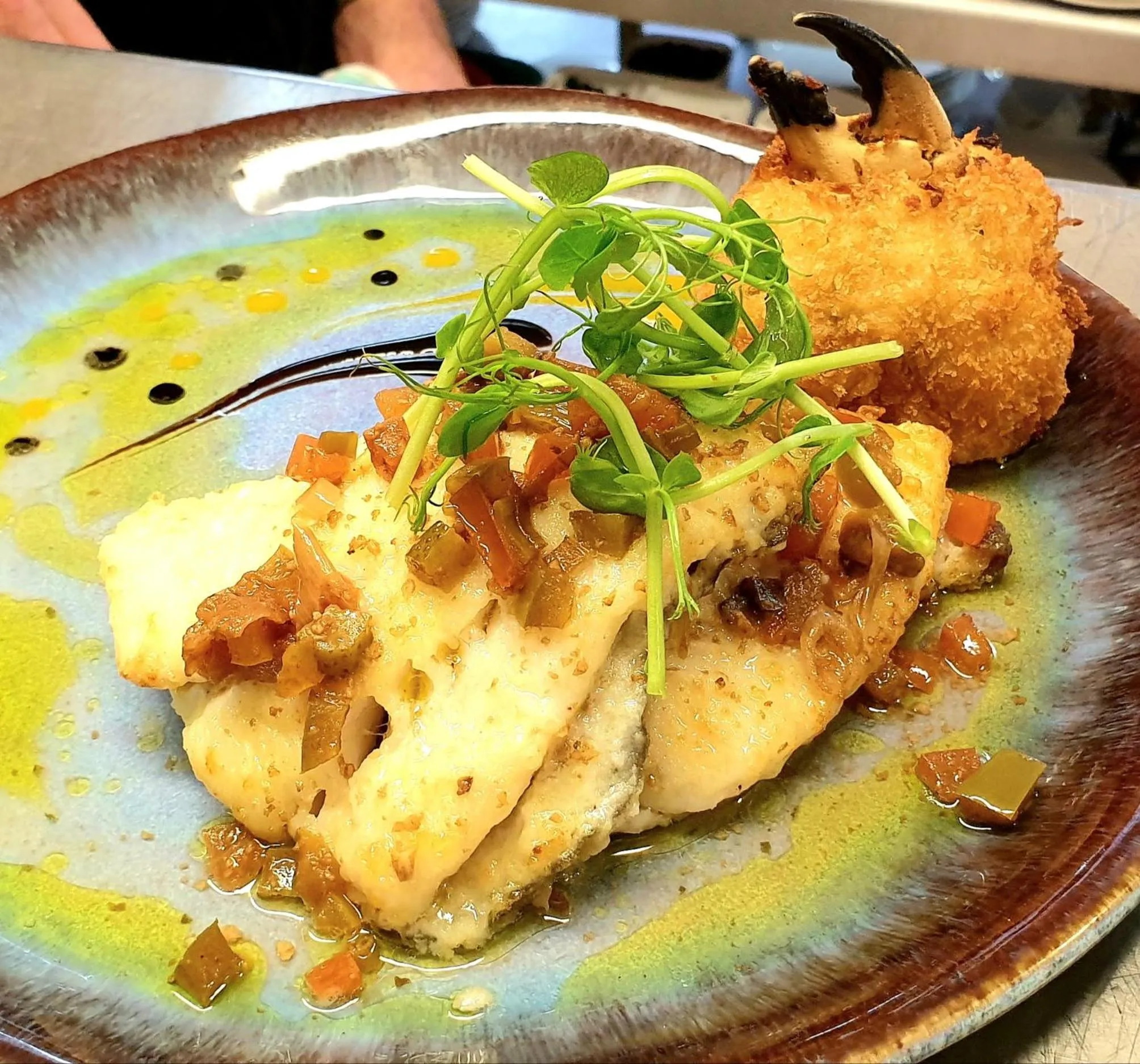 Restaurant/places to eat in Caisleain Oir Hotel