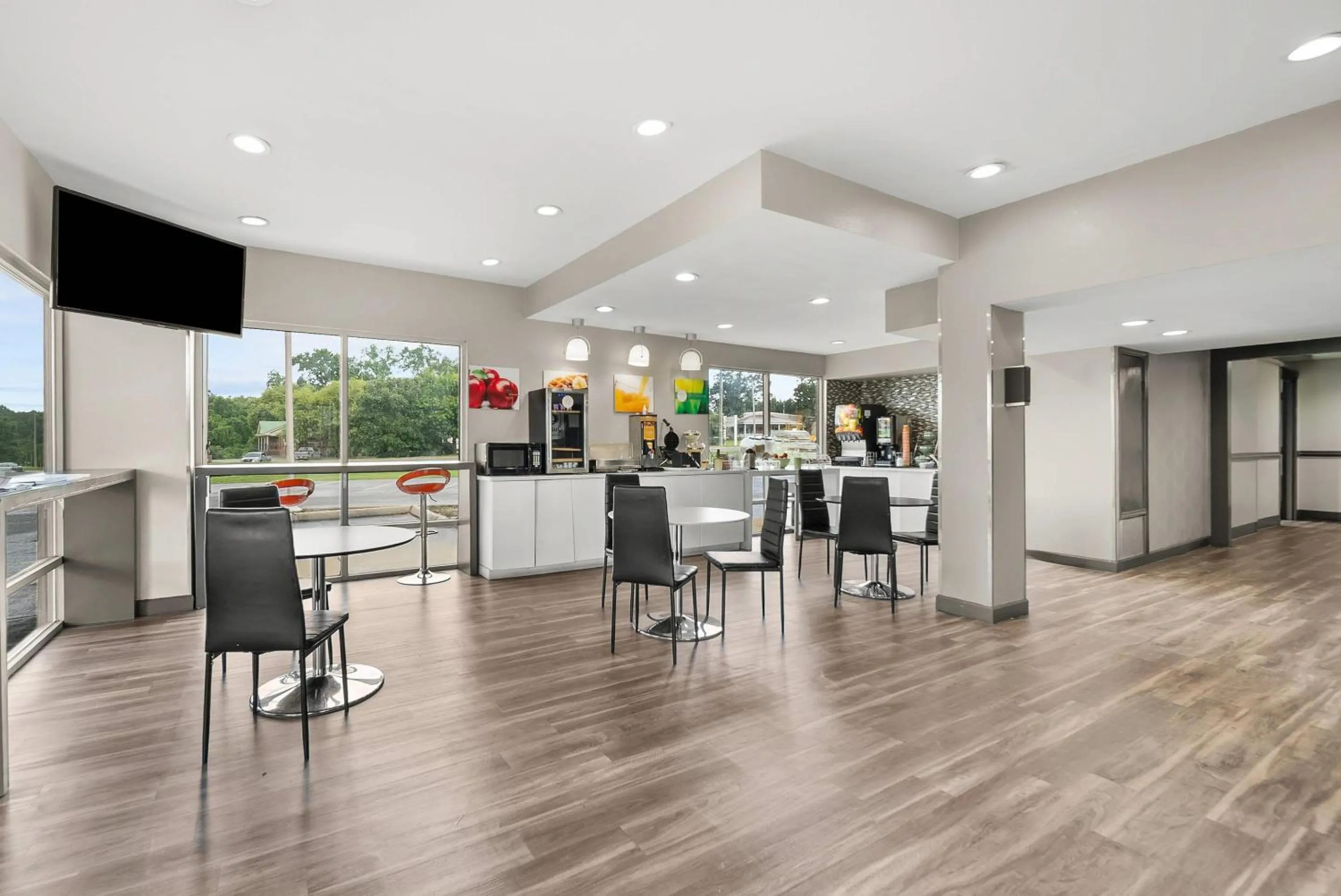 Breakfast in Quality Inn Auburn Campus Area I-85