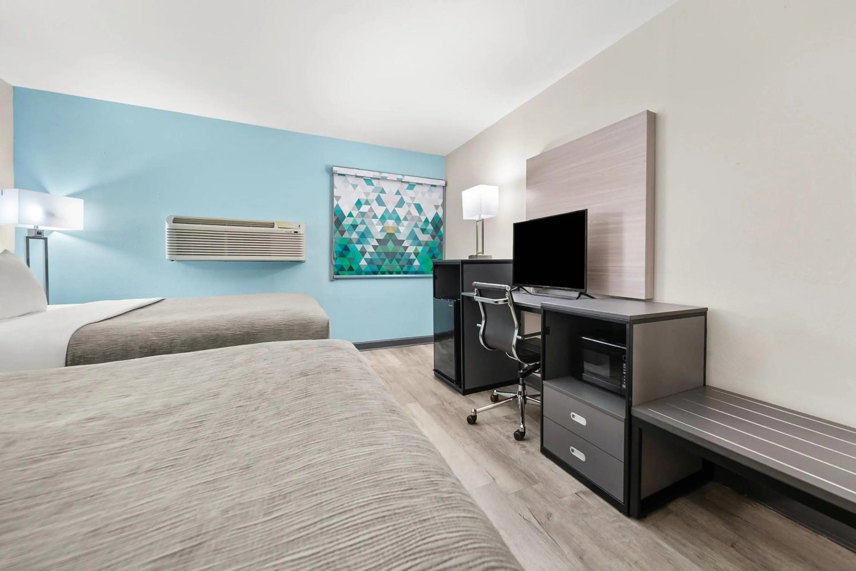 Bedroom, Bed in Quality Inn Auburn Campus Area I-85