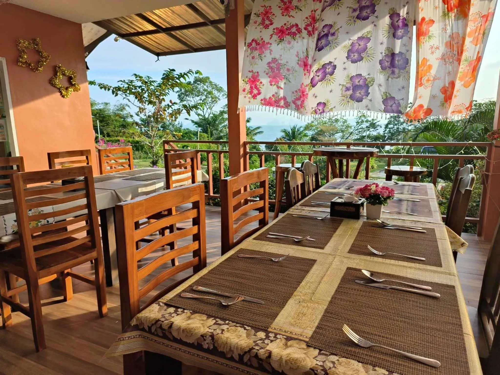 Sunrise Beach Kohyao Resort