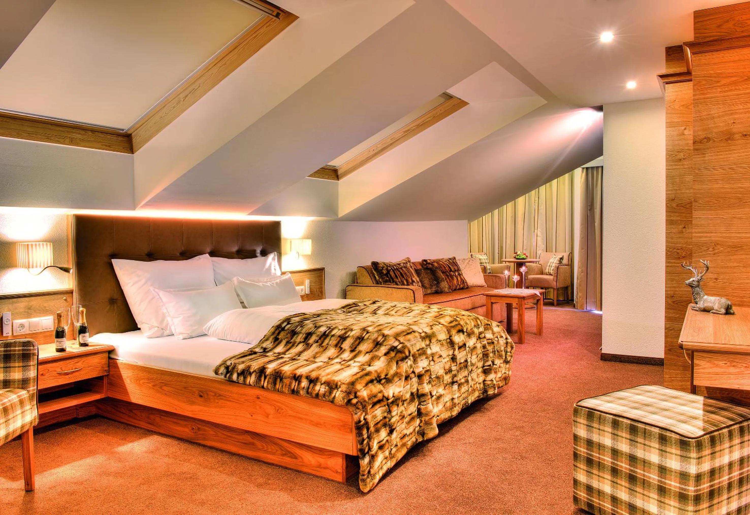 Bedroom, Bed in Hotel Garni Urezza