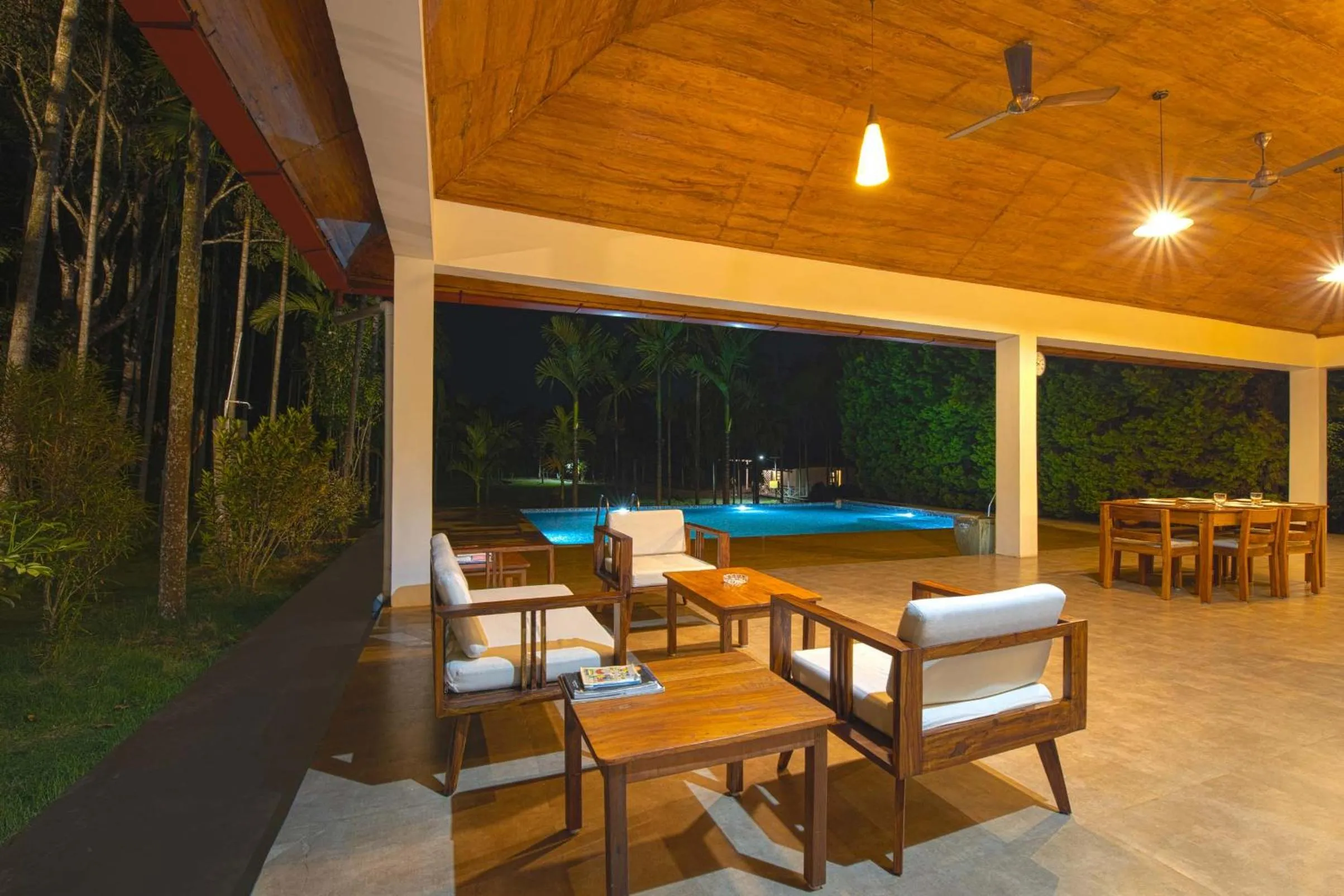 Swimming pool in StayVista at Tall Silver with Infinity Pool & Breakfast -2BR