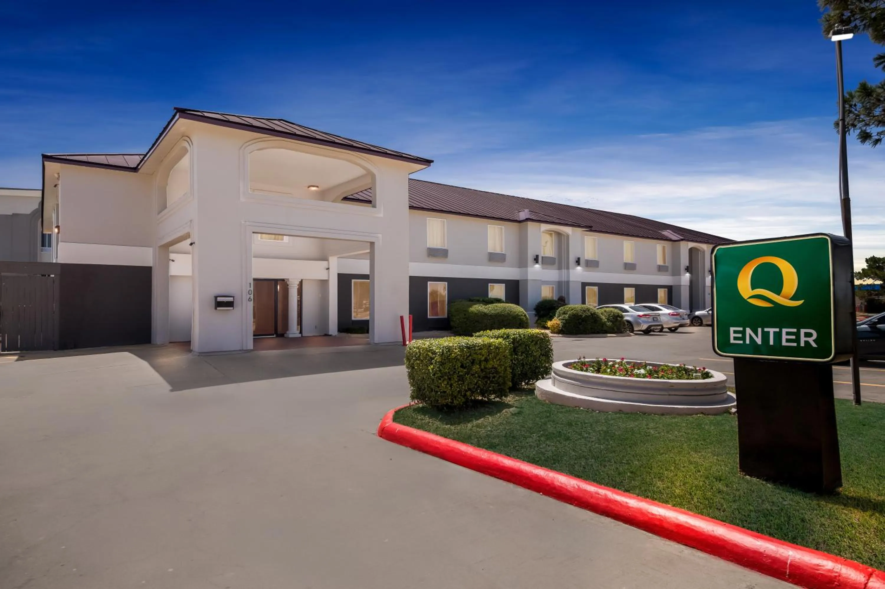 Property building in Quality Inn Bastrop